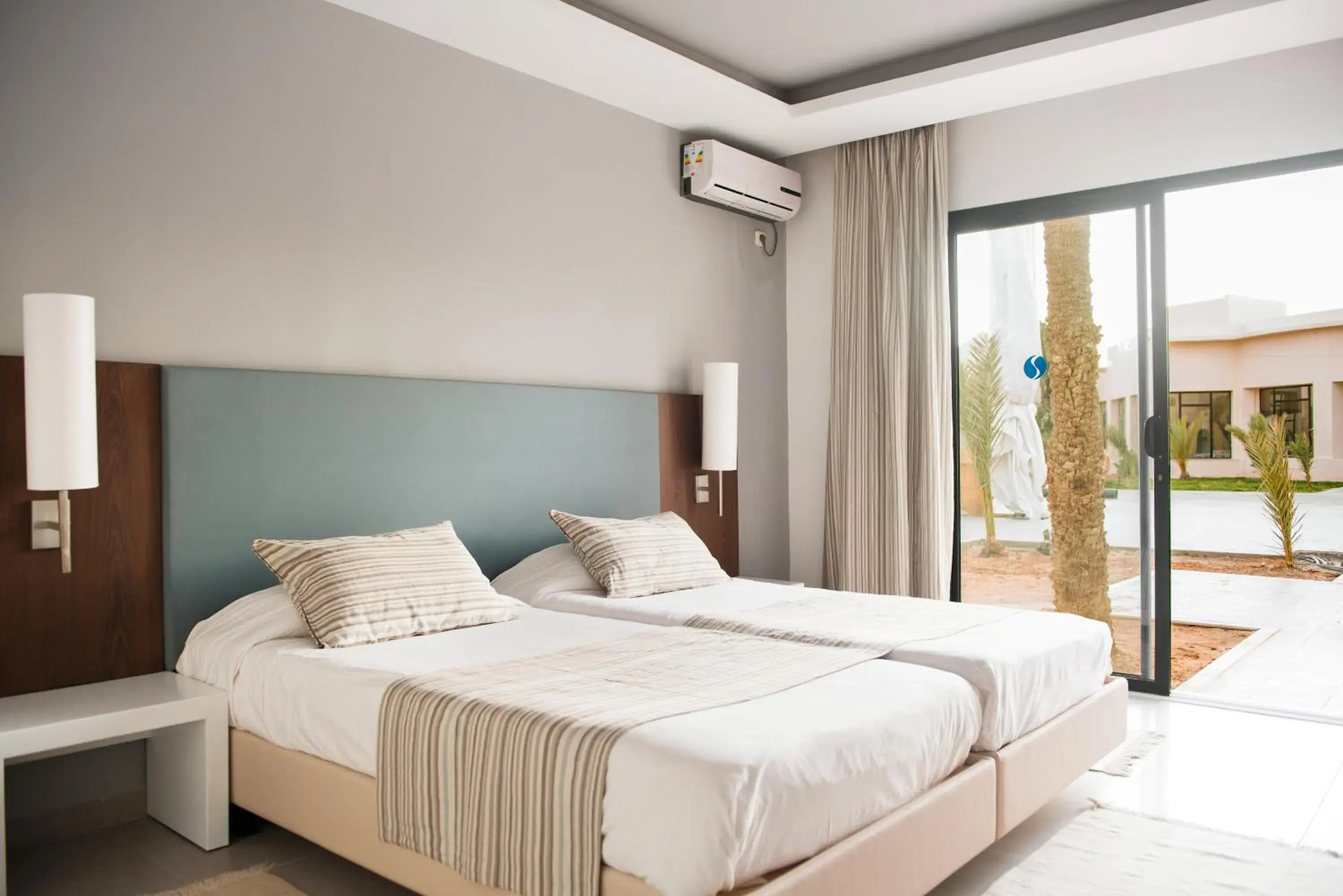 Bedroom, Bed in Cesar Thalasso Bedroom, Bed in Cesar Thalasso