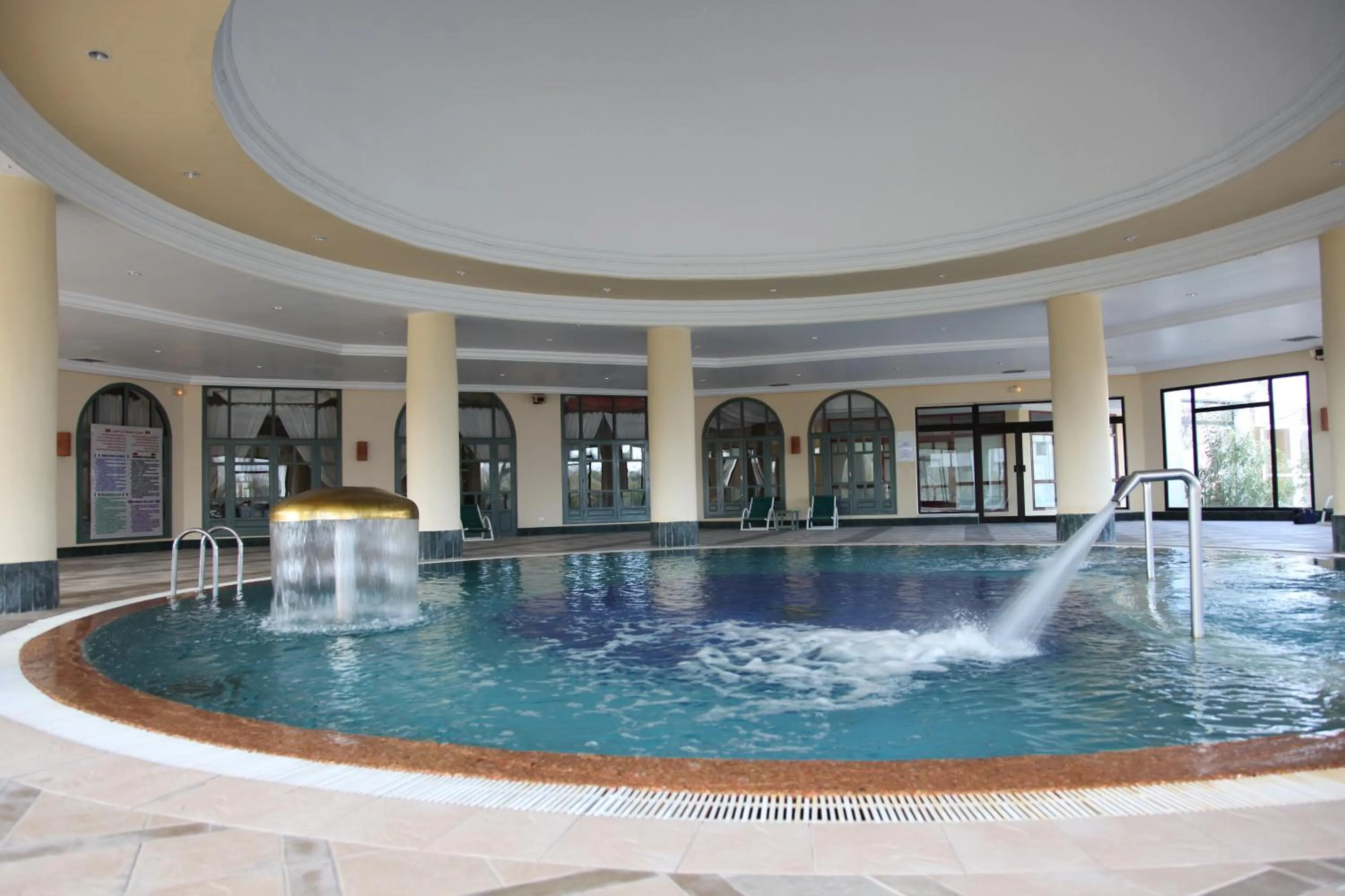 Swimming pool in Cesar Thalasso