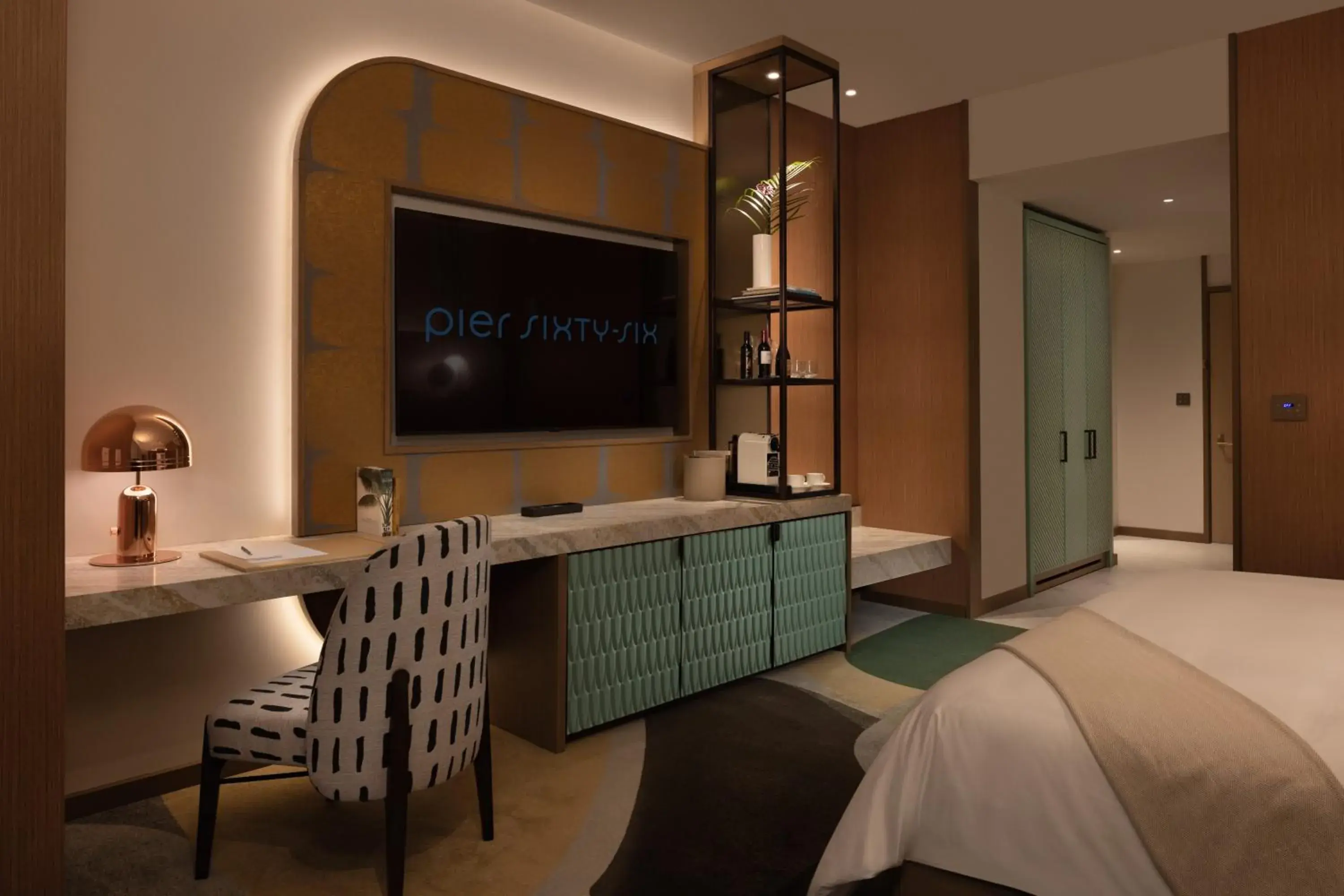 Bed in Pier Sixty-Six Bed in Pier Sixty-Six