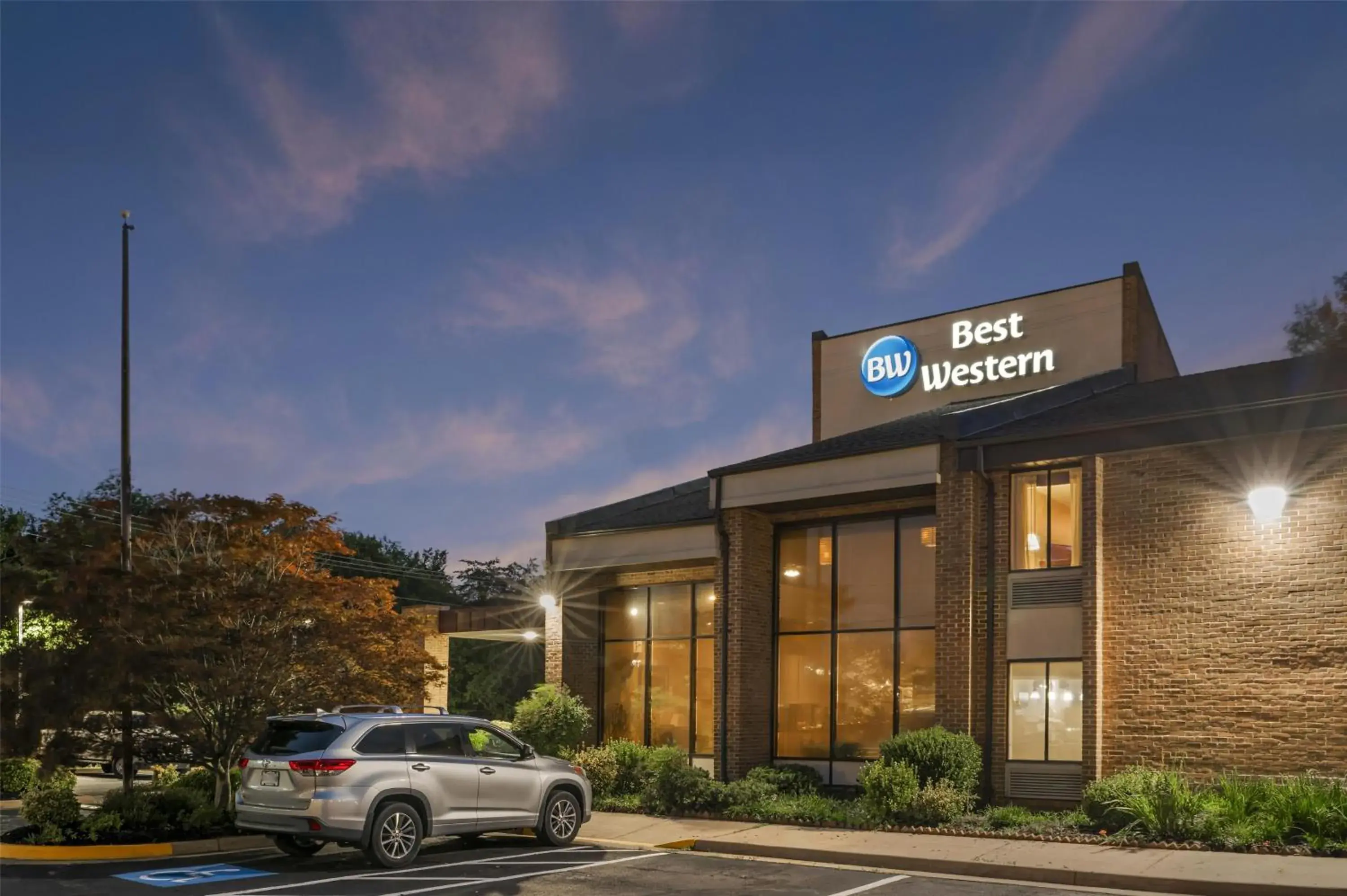 Property building in Best Western Manassas Property building in Best Western Manassas