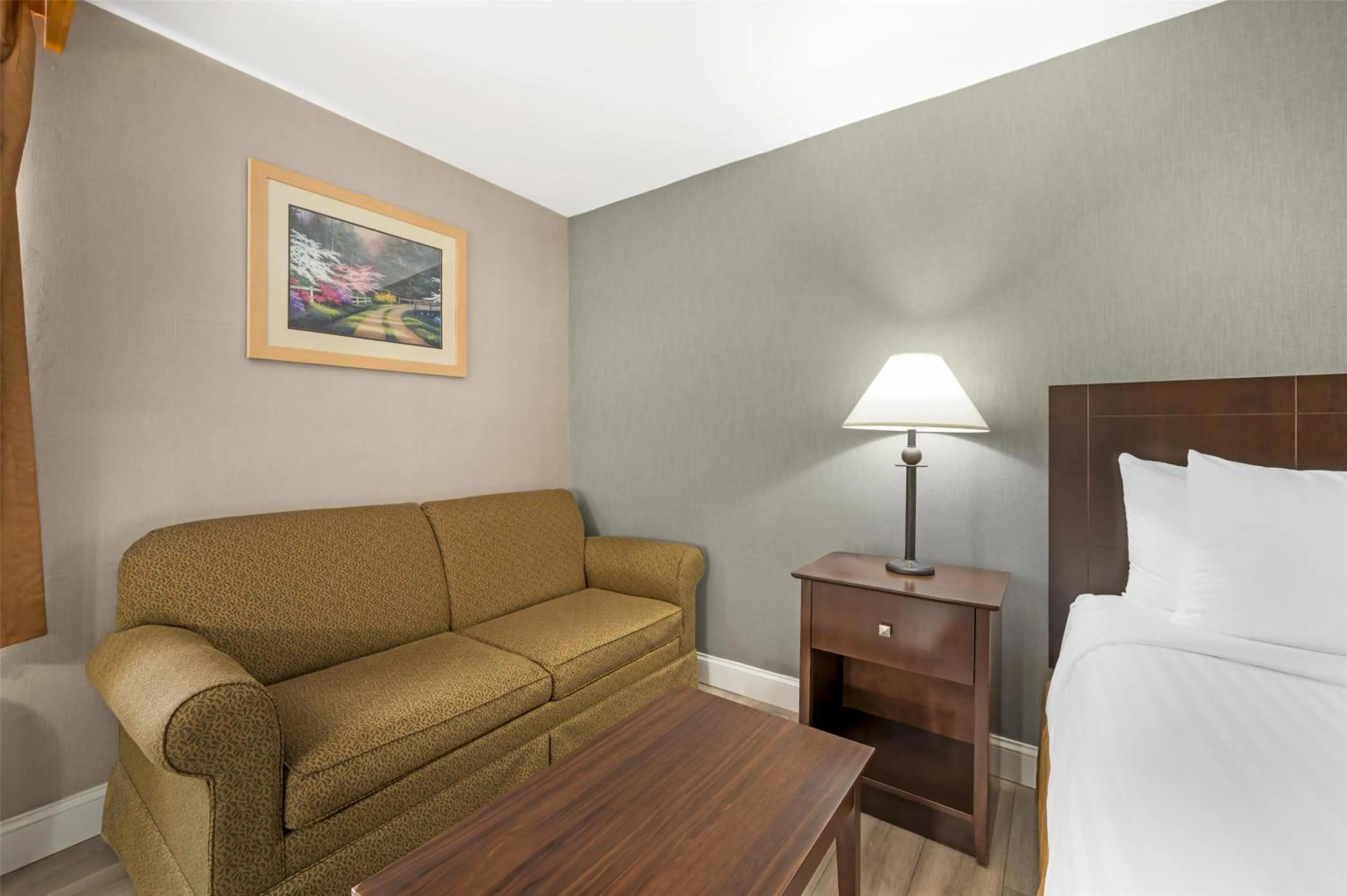 Bedroom, Bed in Best Western Manassas