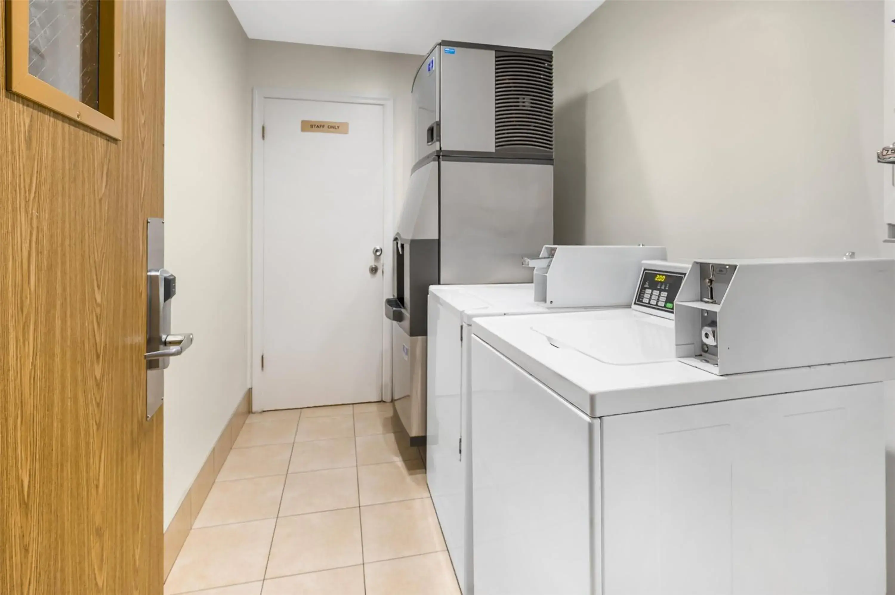 Property building in Best Western Manassas Property building in Best Western Manassas