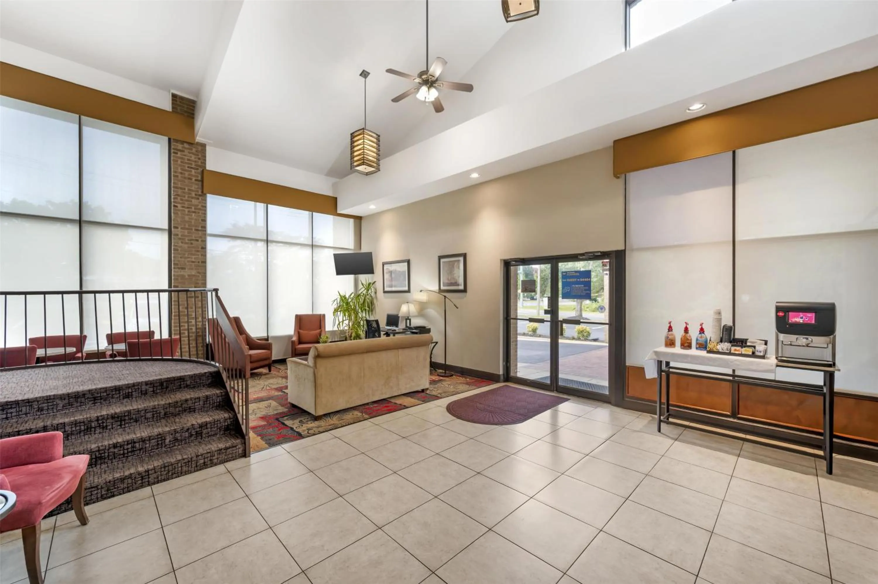 Lobby or reception in Best Western Manassas