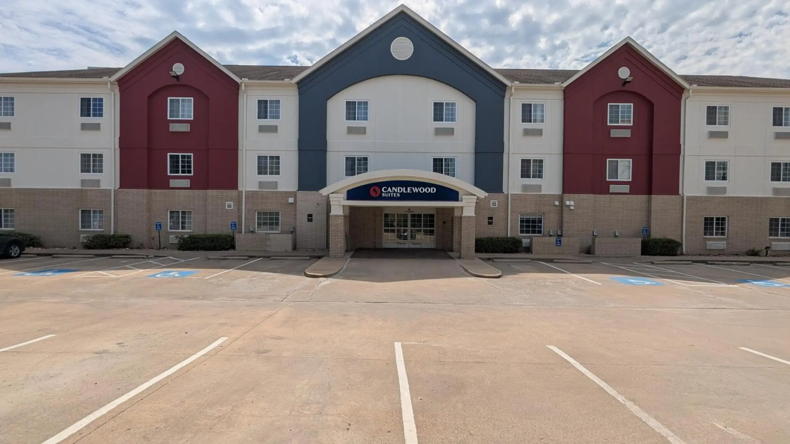 Property building in Candlewood Suites Conway by IHG Property building in Candlewood Suites Conway by IHG
