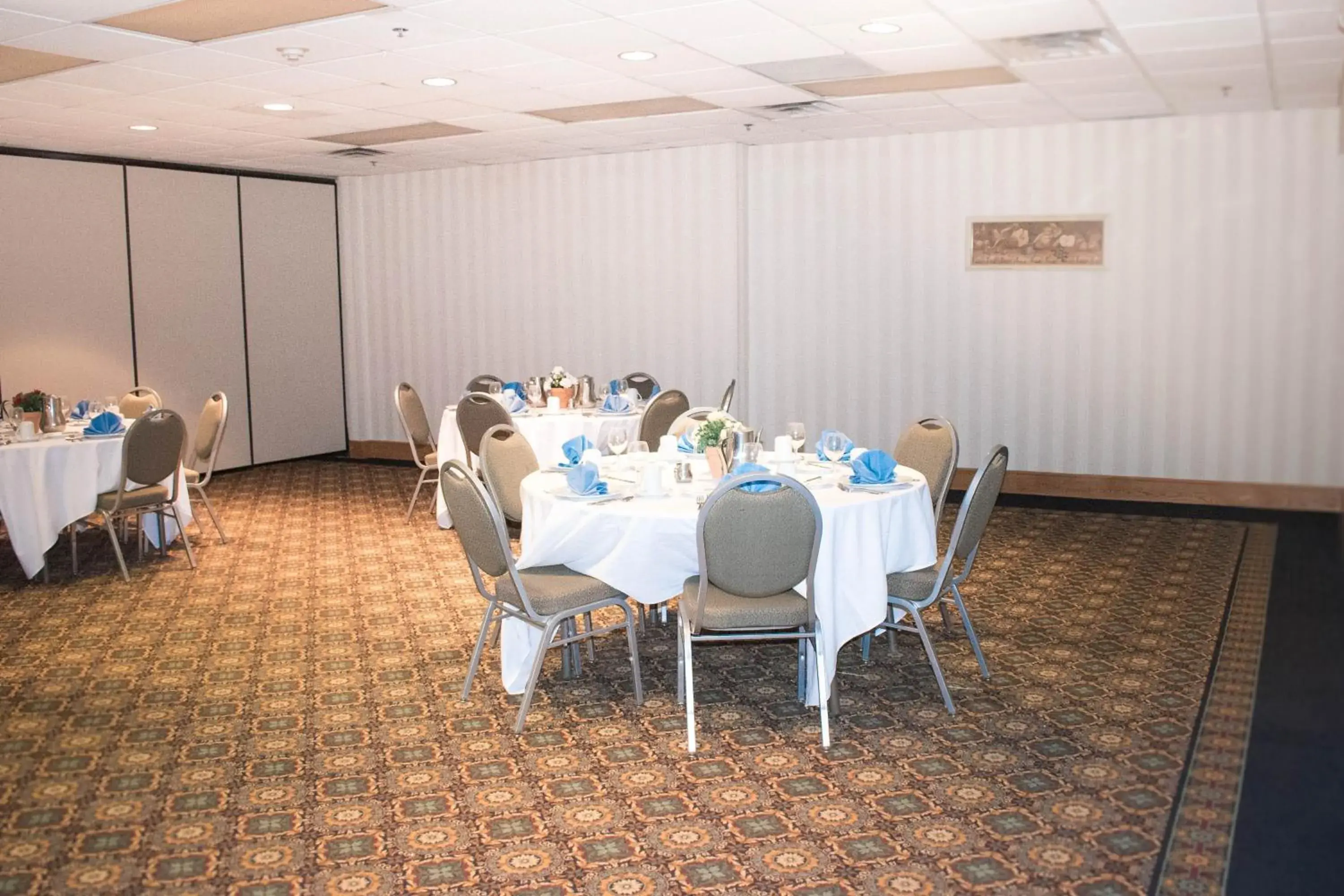 Banquet/Function facilities, Restaurant/Places to Eat in Ramada by Wyndham Uniontown