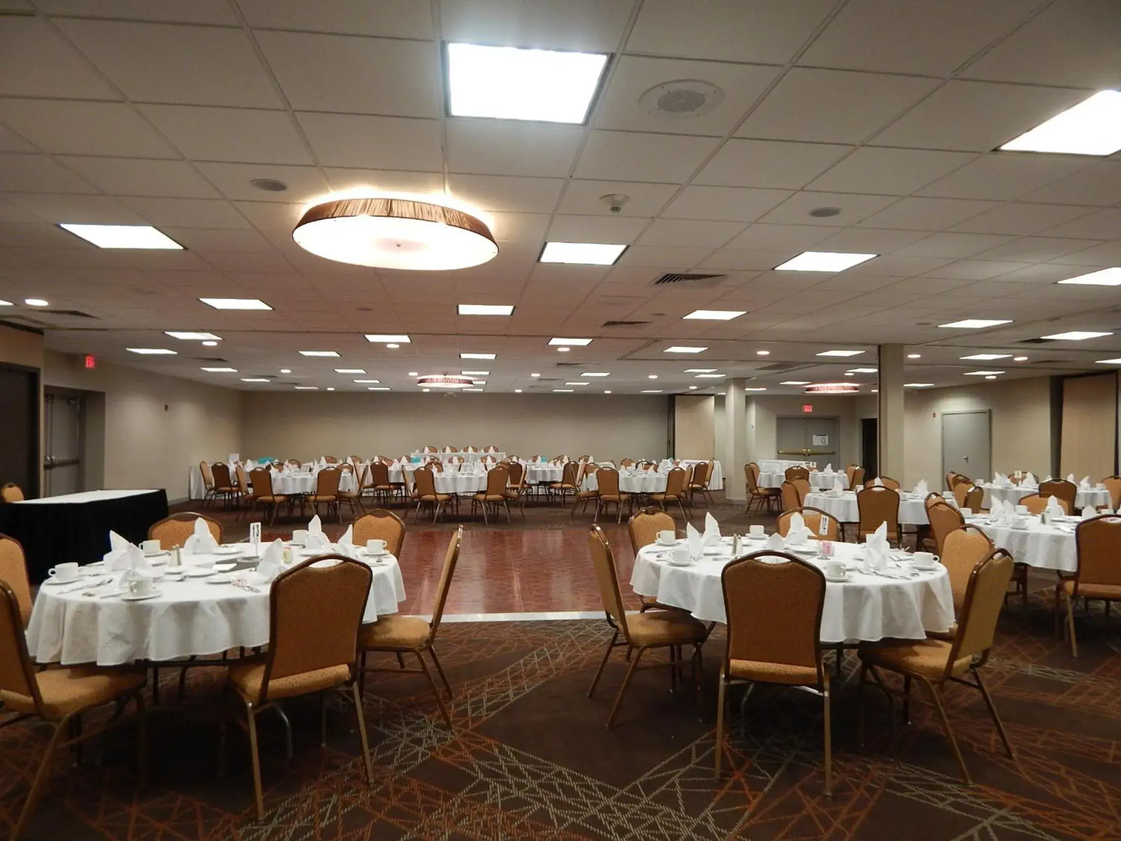 Banquet/Function facilities, Restaurant/Places to Eat in Ramada by Wyndham Uniontown