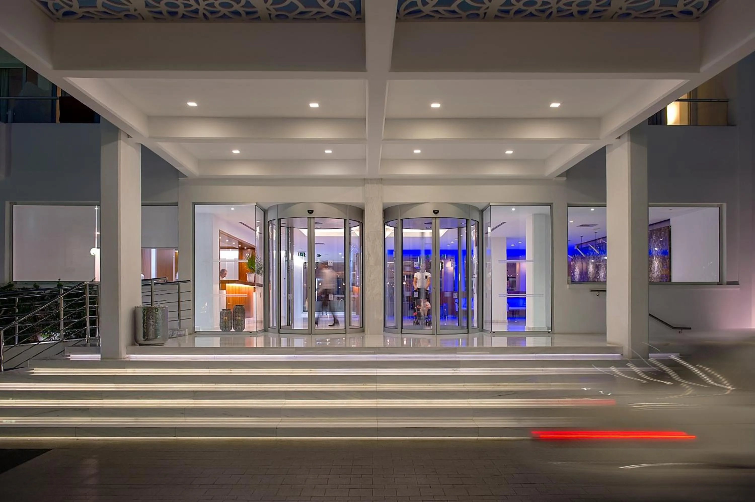 Facade/entrance in Grecian Sands Hotel