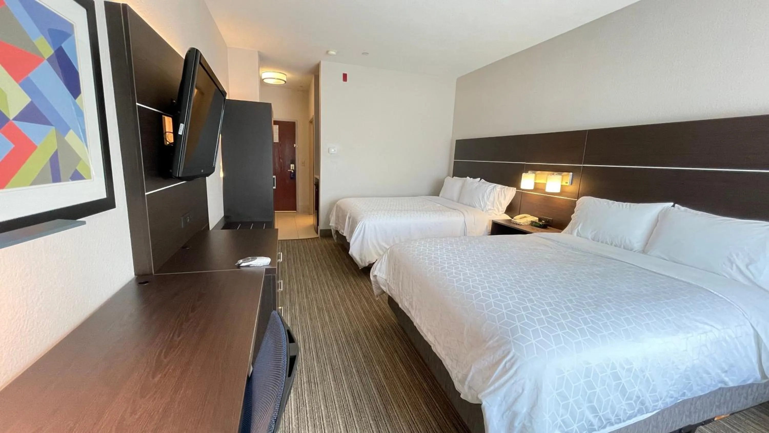 Photo of the whole room, Bed in Holiday Inn Express Hotel & Suites Decatur, TX by IHG