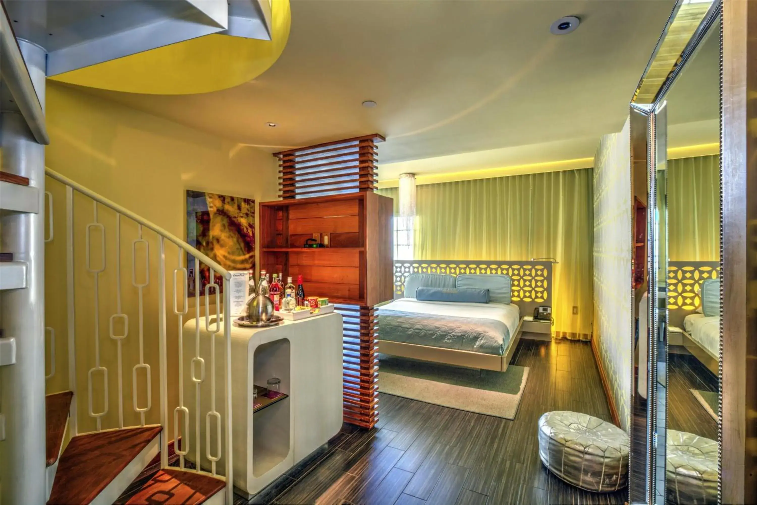 Photo of the whole room, Bed in Dream South Beach, by Hyatt Photo of the whole room, Bed in Dream South Beach, by Hyatt