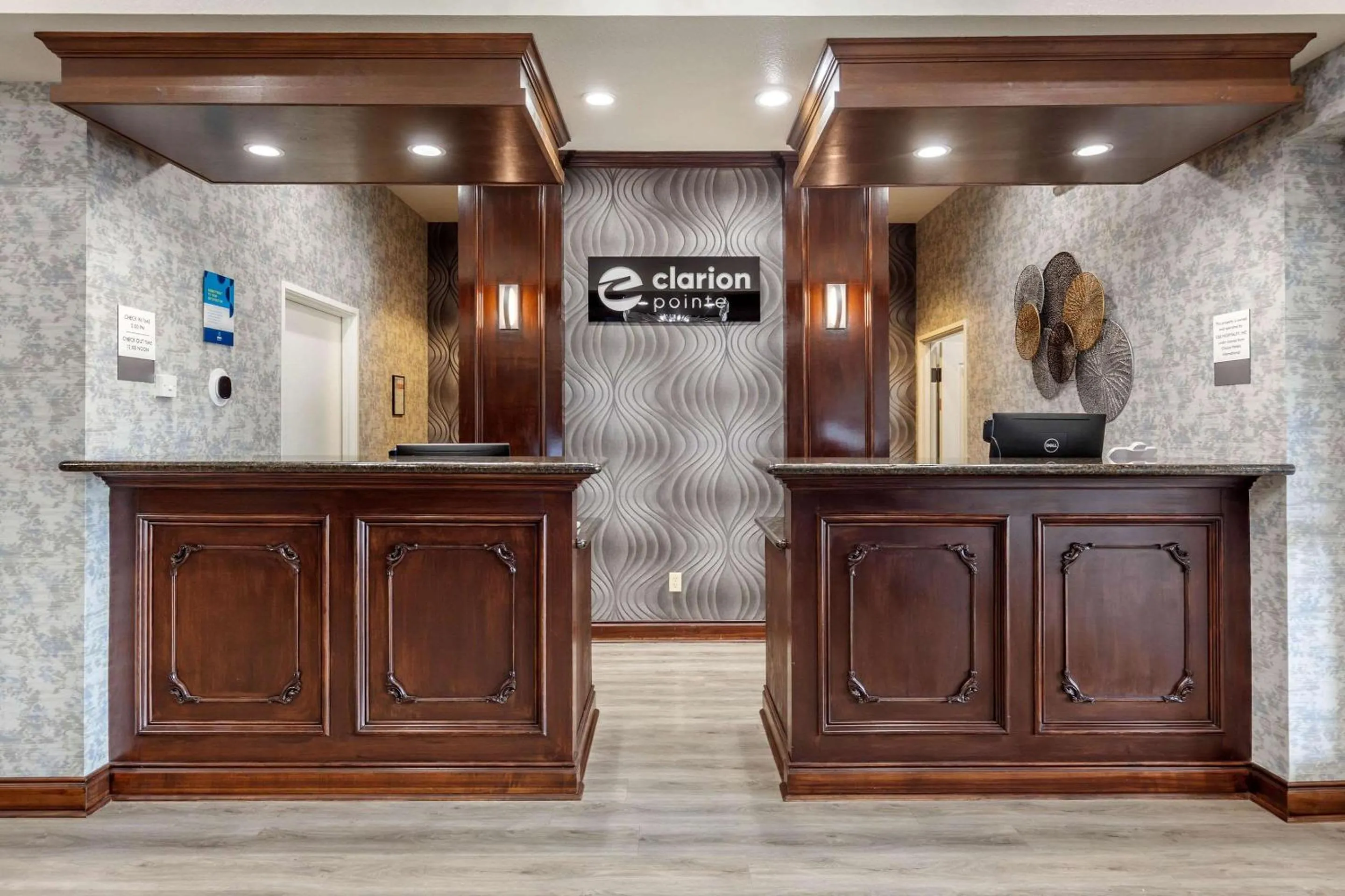 Lobby or reception in Clarion Pointe Sulphur Springs
