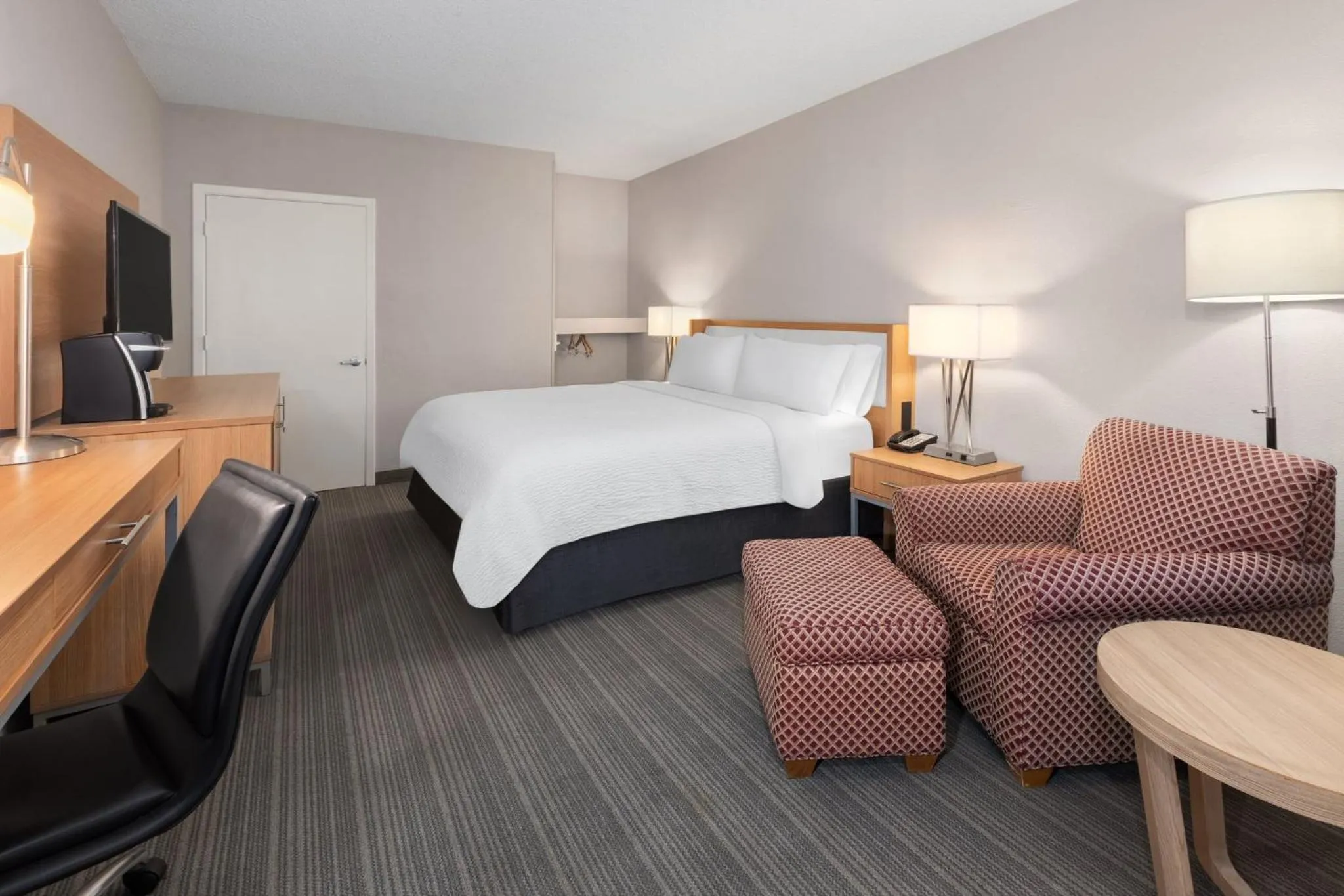 Photo of the whole room, Bed in Holiday Inn El Paso West – Sunland Park by IHG