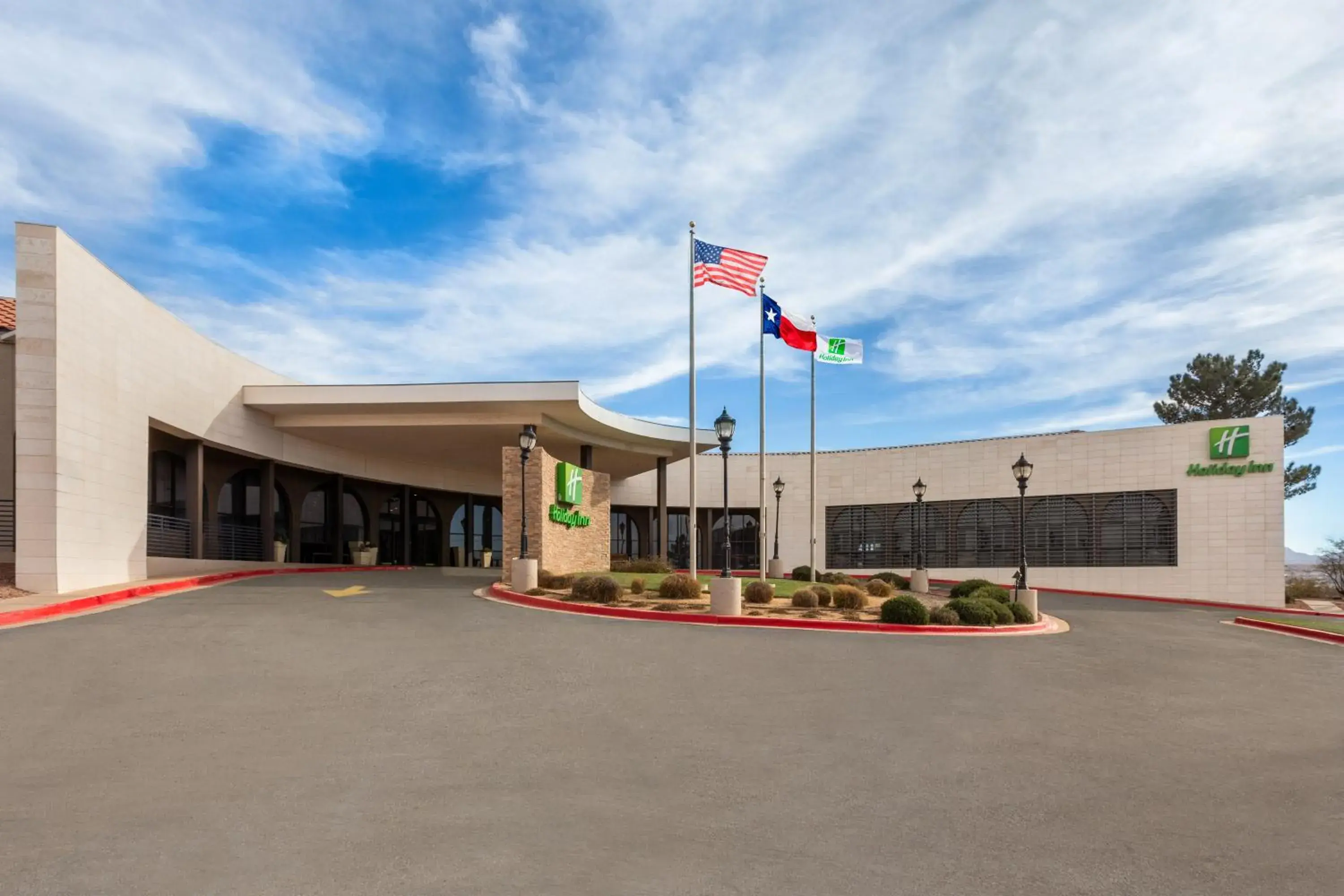 Property building in Holiday Inn El Paso West – Sunland Park by IHG Property building in Holiday Inn El Paso West – Sunland Park by IHG