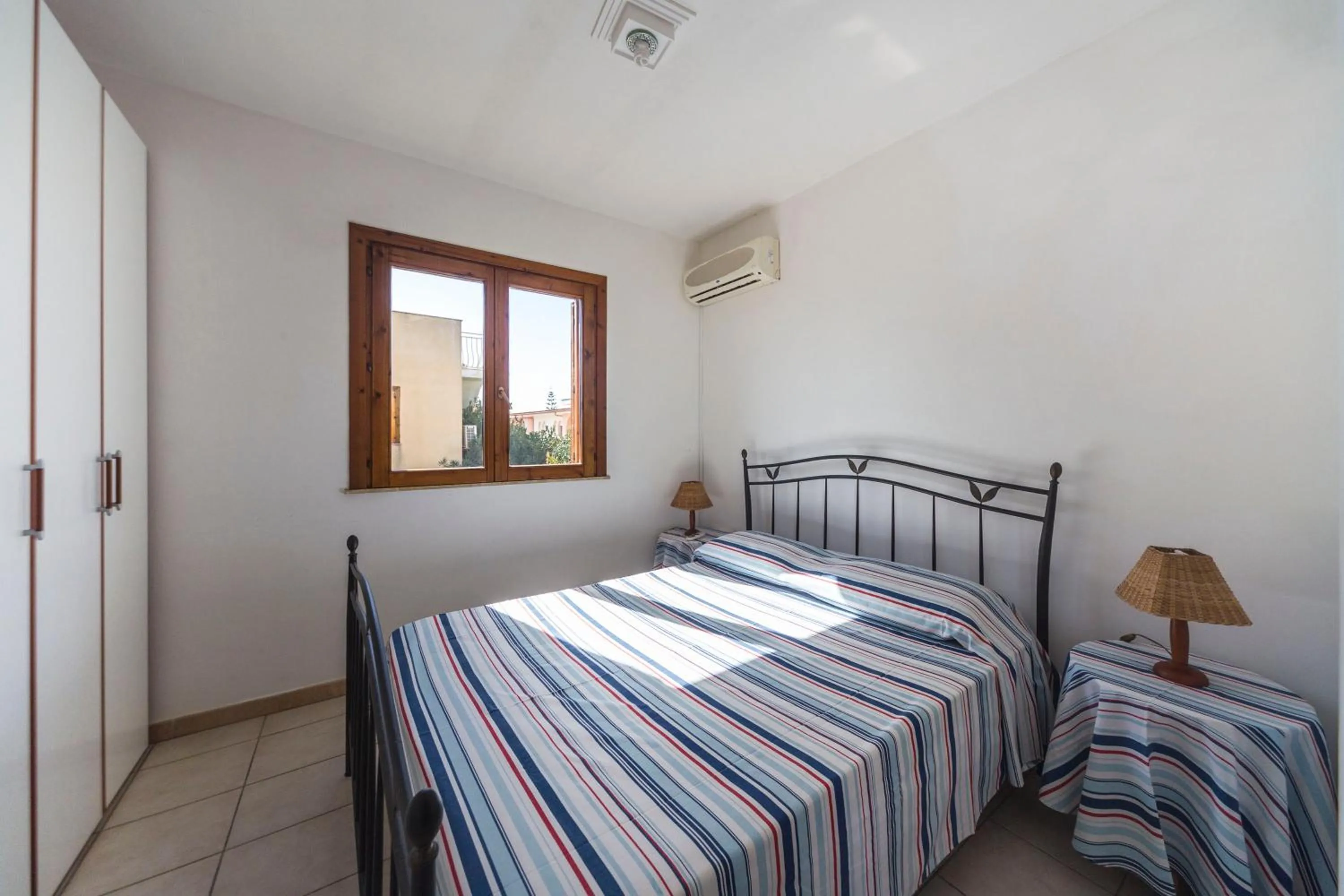 Bed in Giallomare