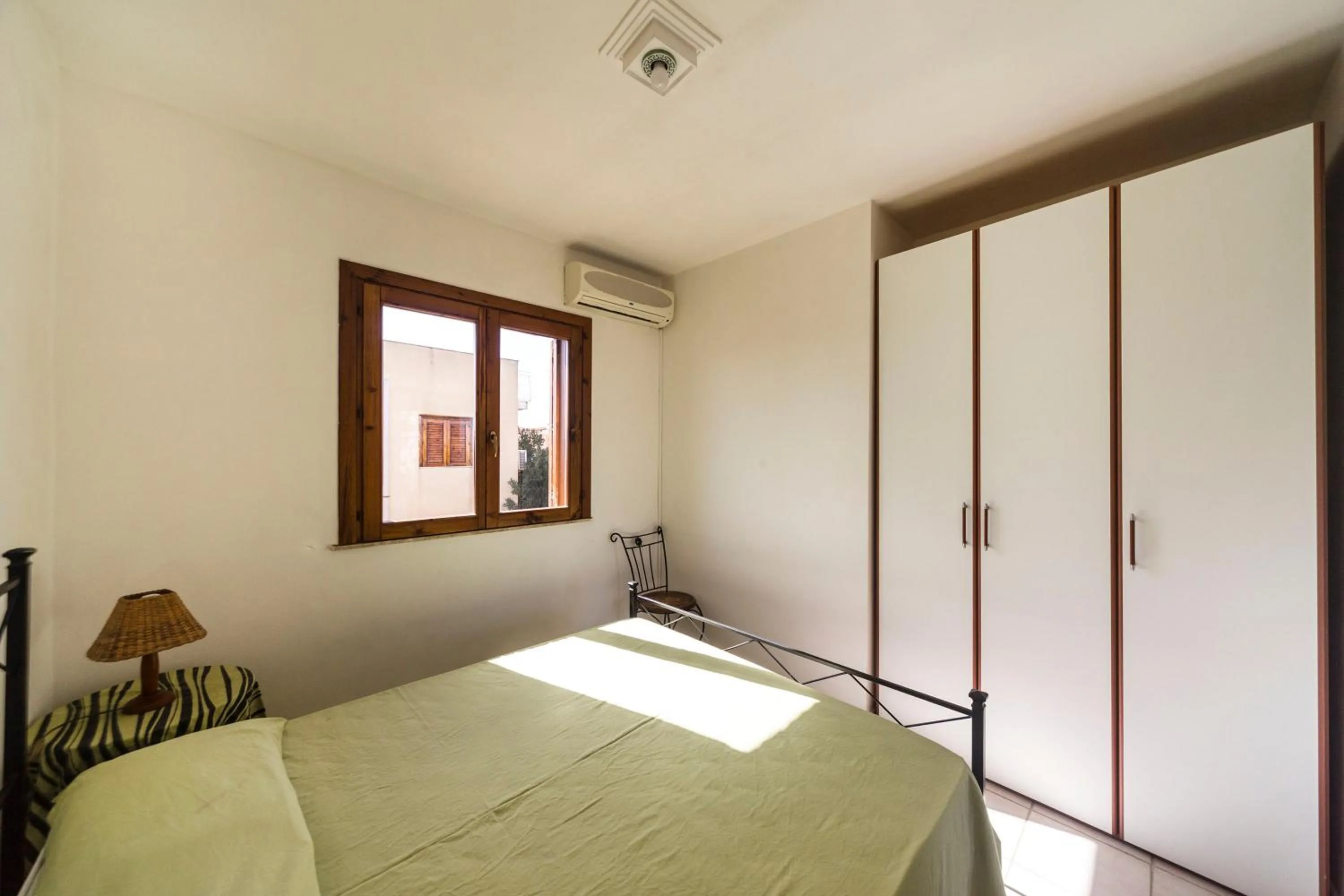 Bed in Giallomare