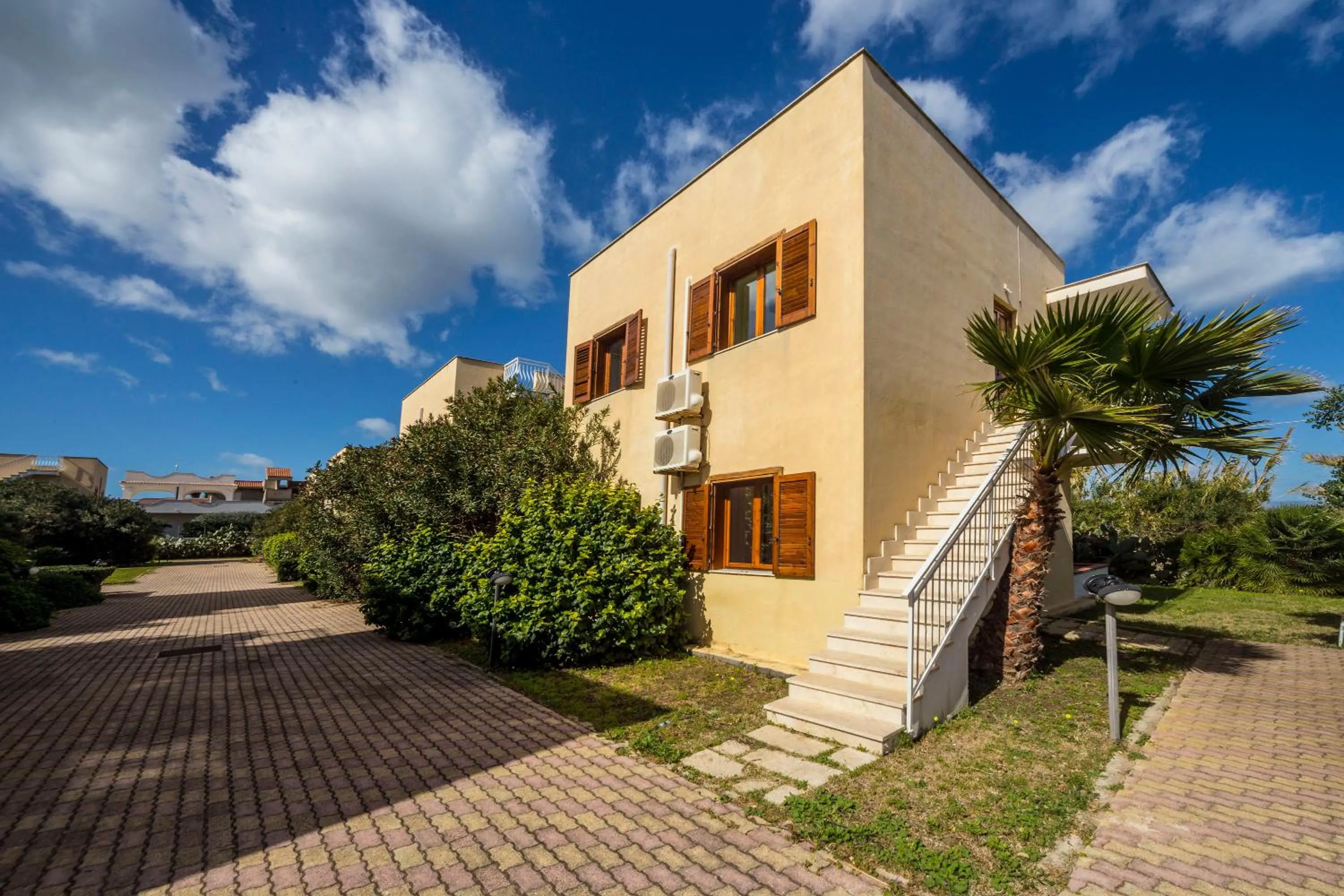 Property building in Giallomare