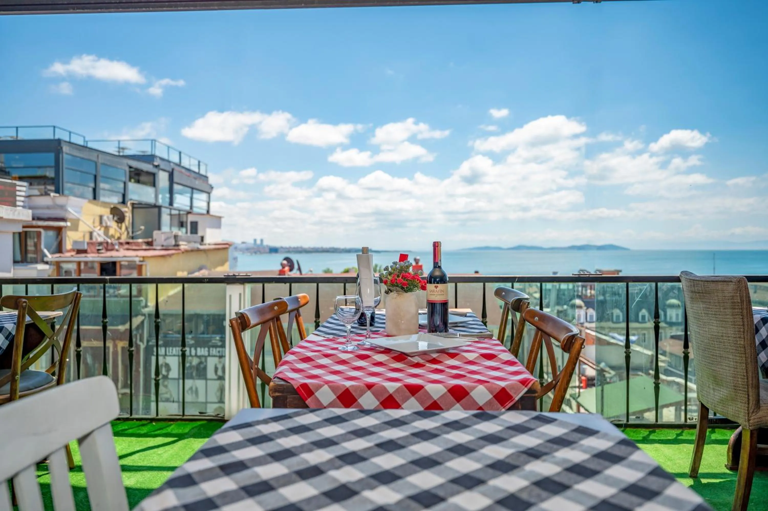 Balcony/Terrace in Valdivia Hotel