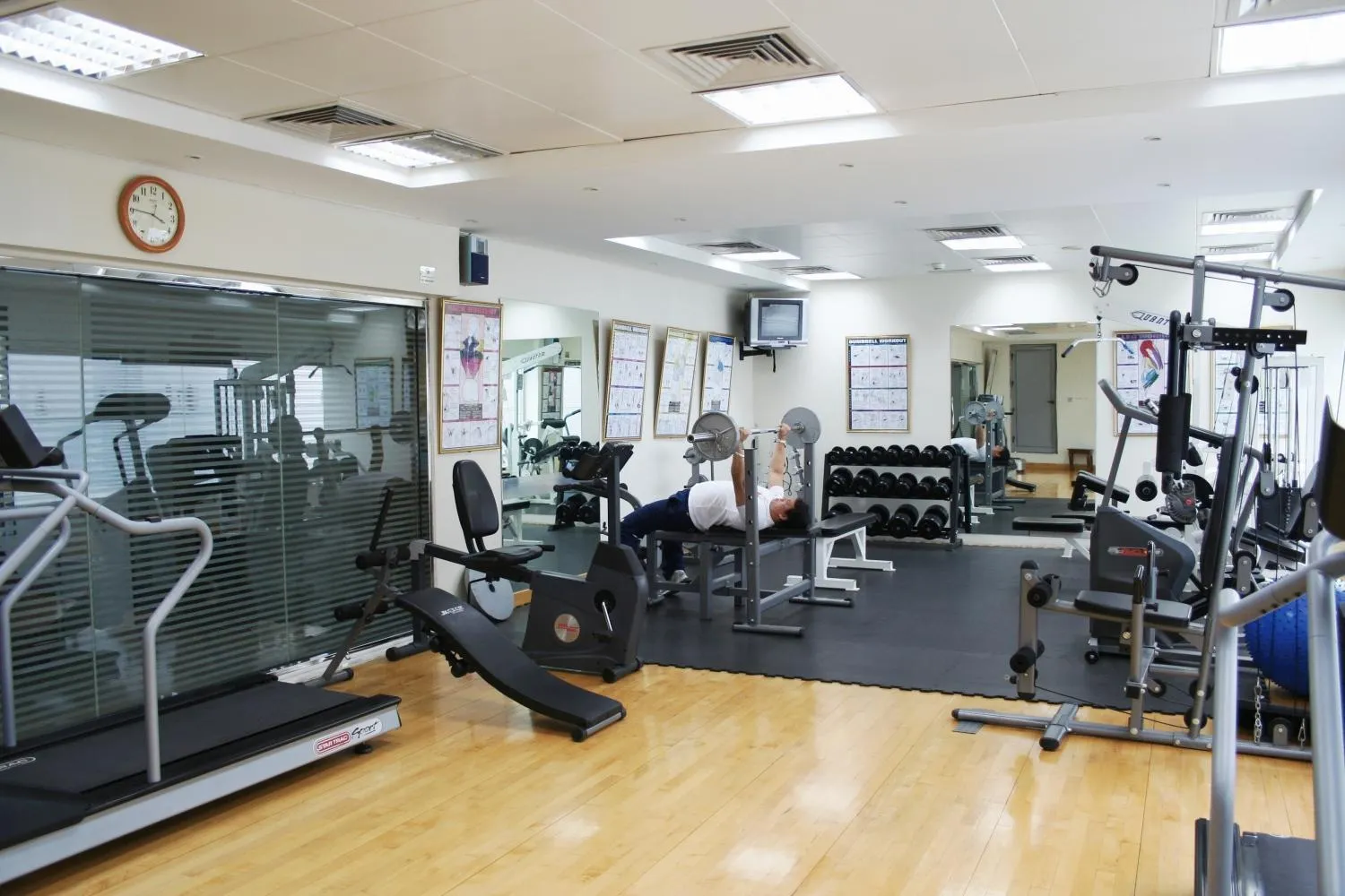 Fitness centre/facilities in Deira Suites Deluxe Hotel Suites