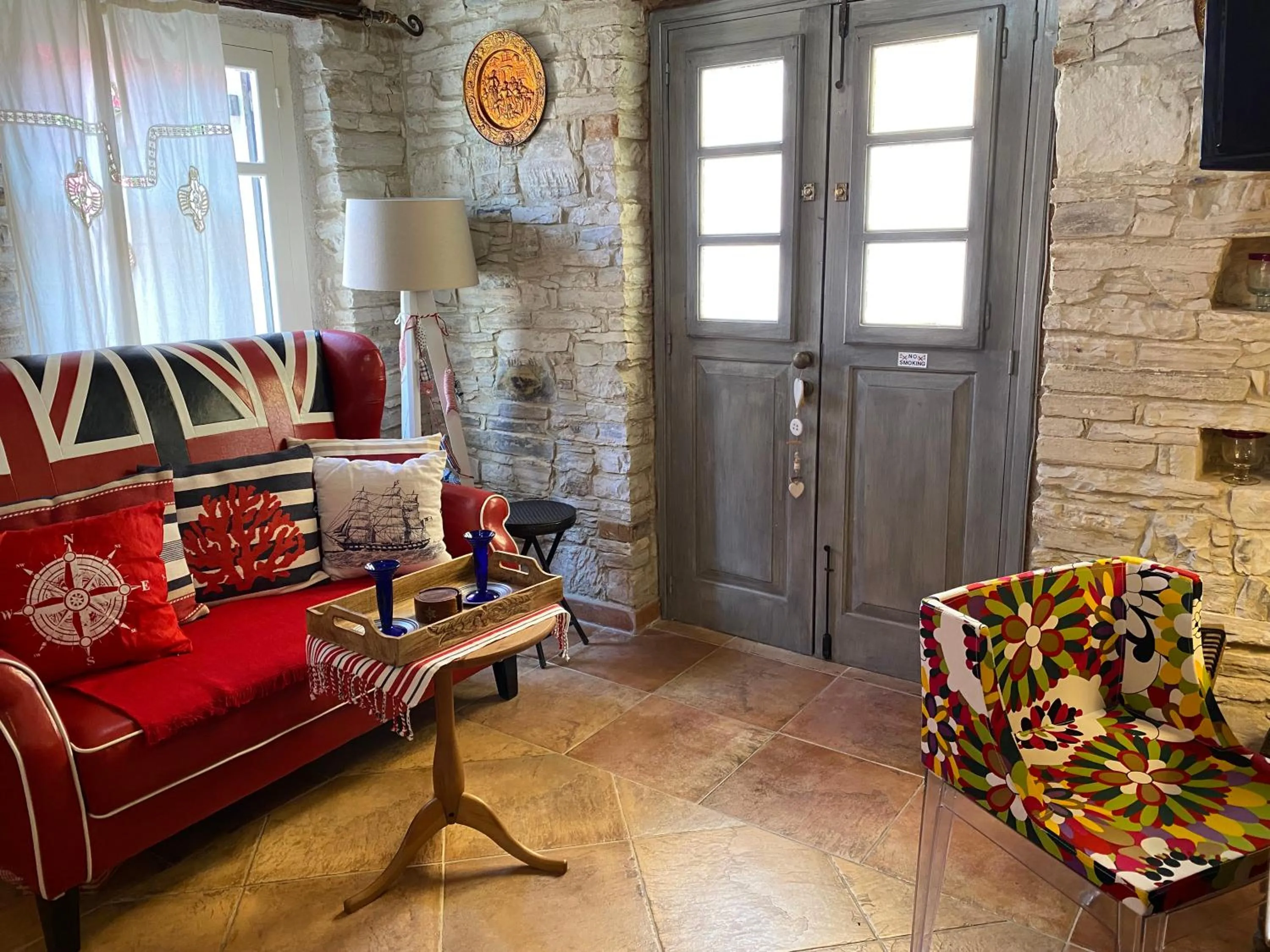 Living room in Stratos ArtDeco House