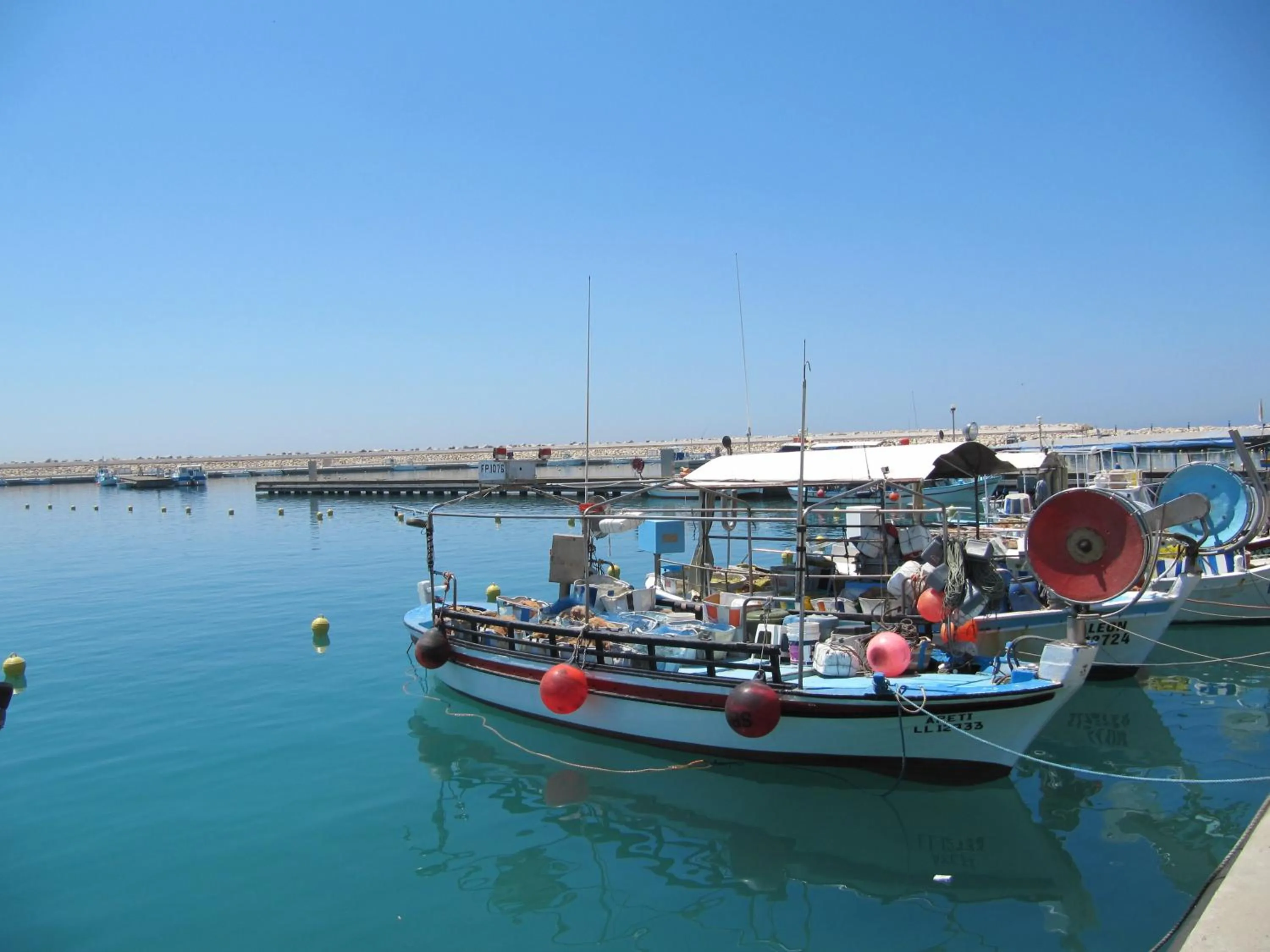 Fishing in Stratos ArtDeco House