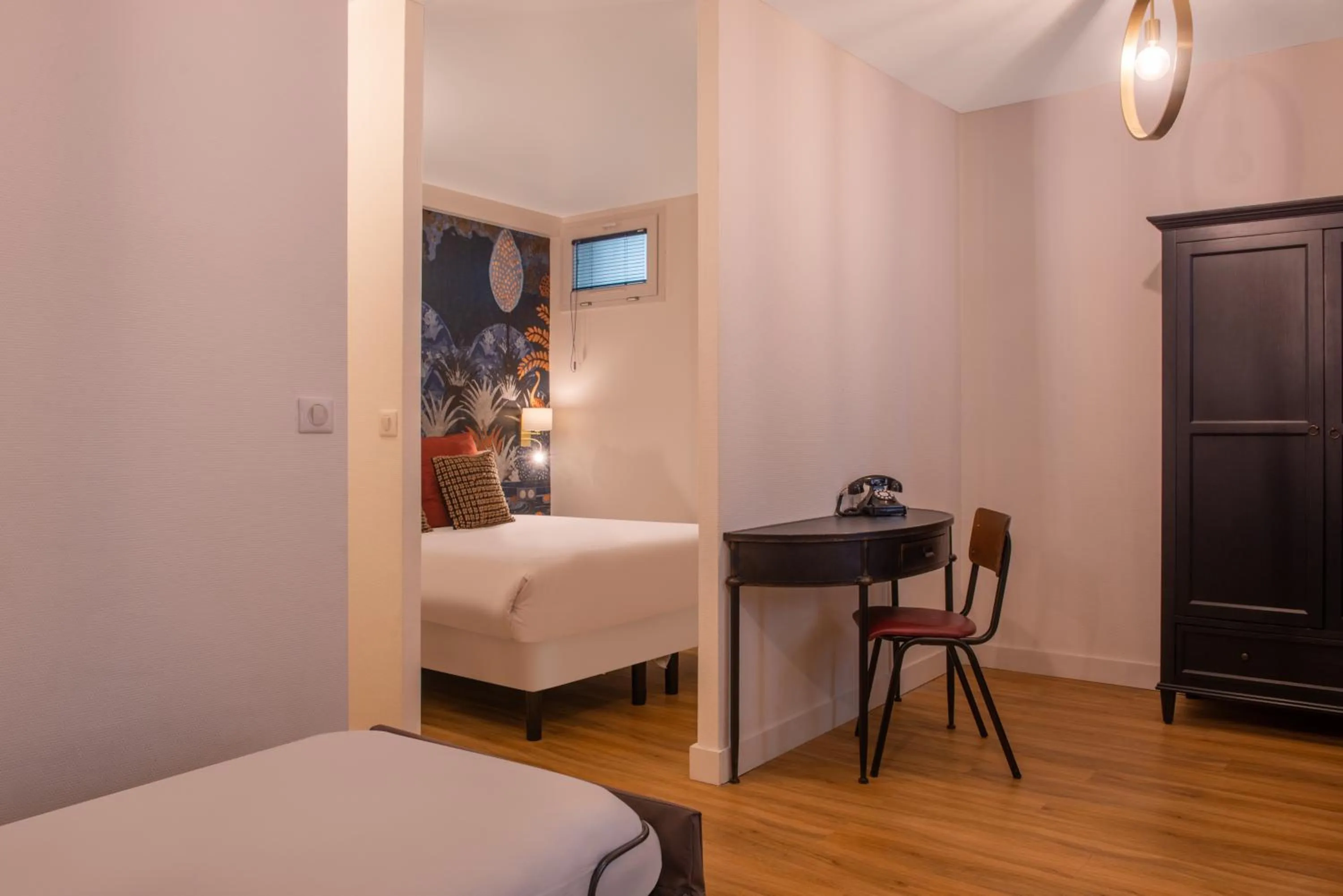 Bed in Au Pacific Hotel