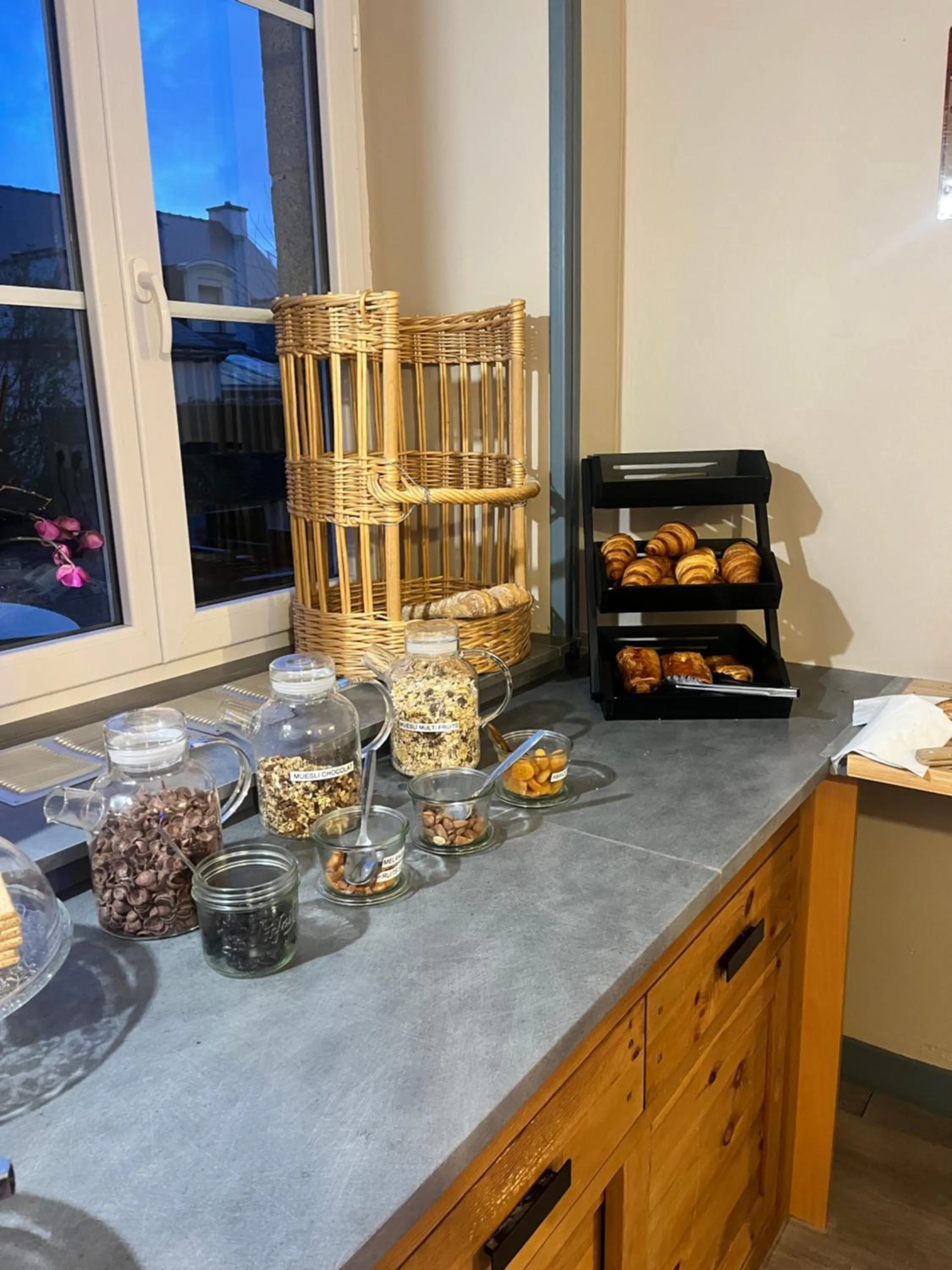 Breakfast in Hôtel de Bretagne