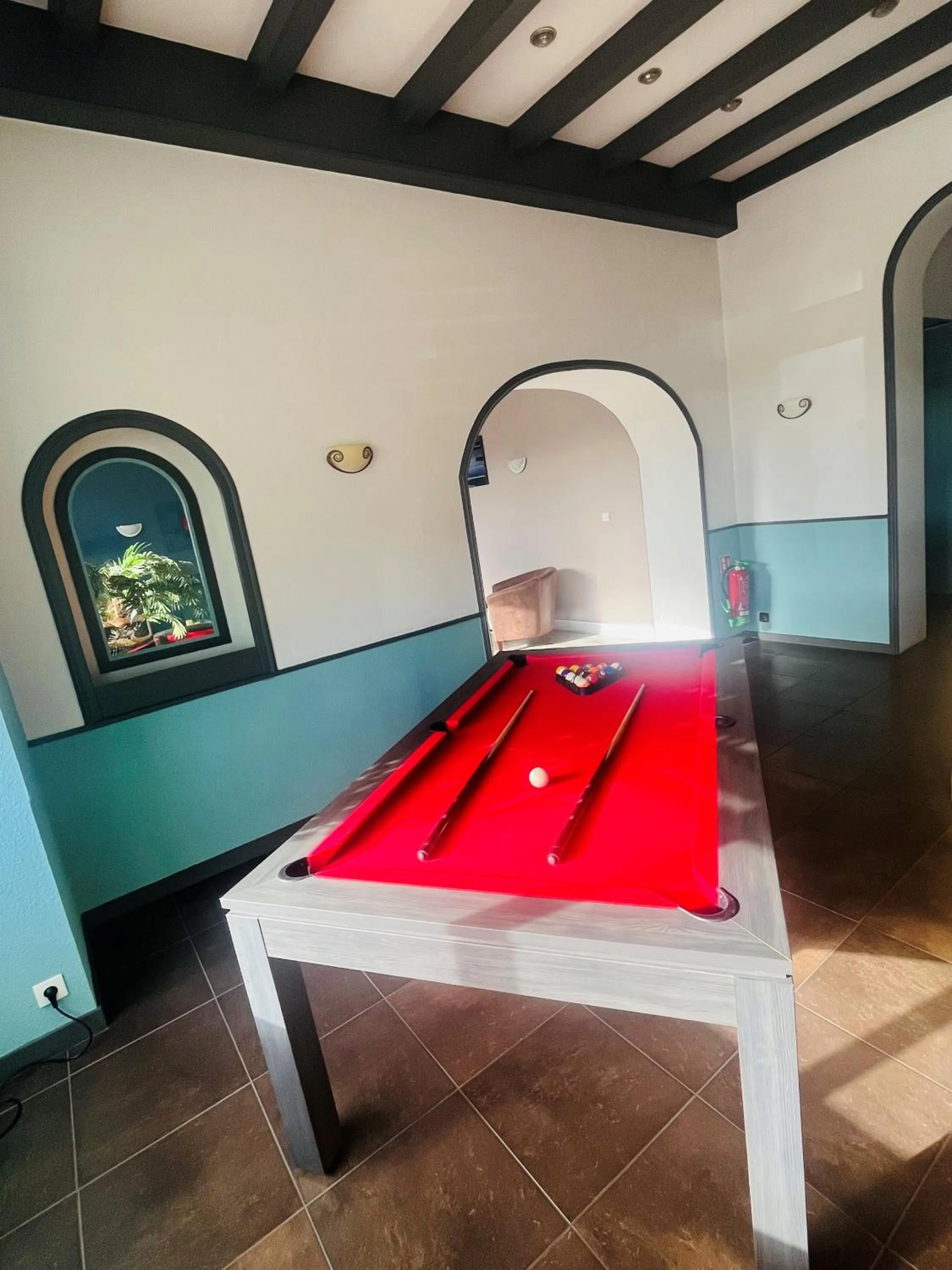 Bed in Hôtel de Bretagne - anciennement Queen Serenity Hotel