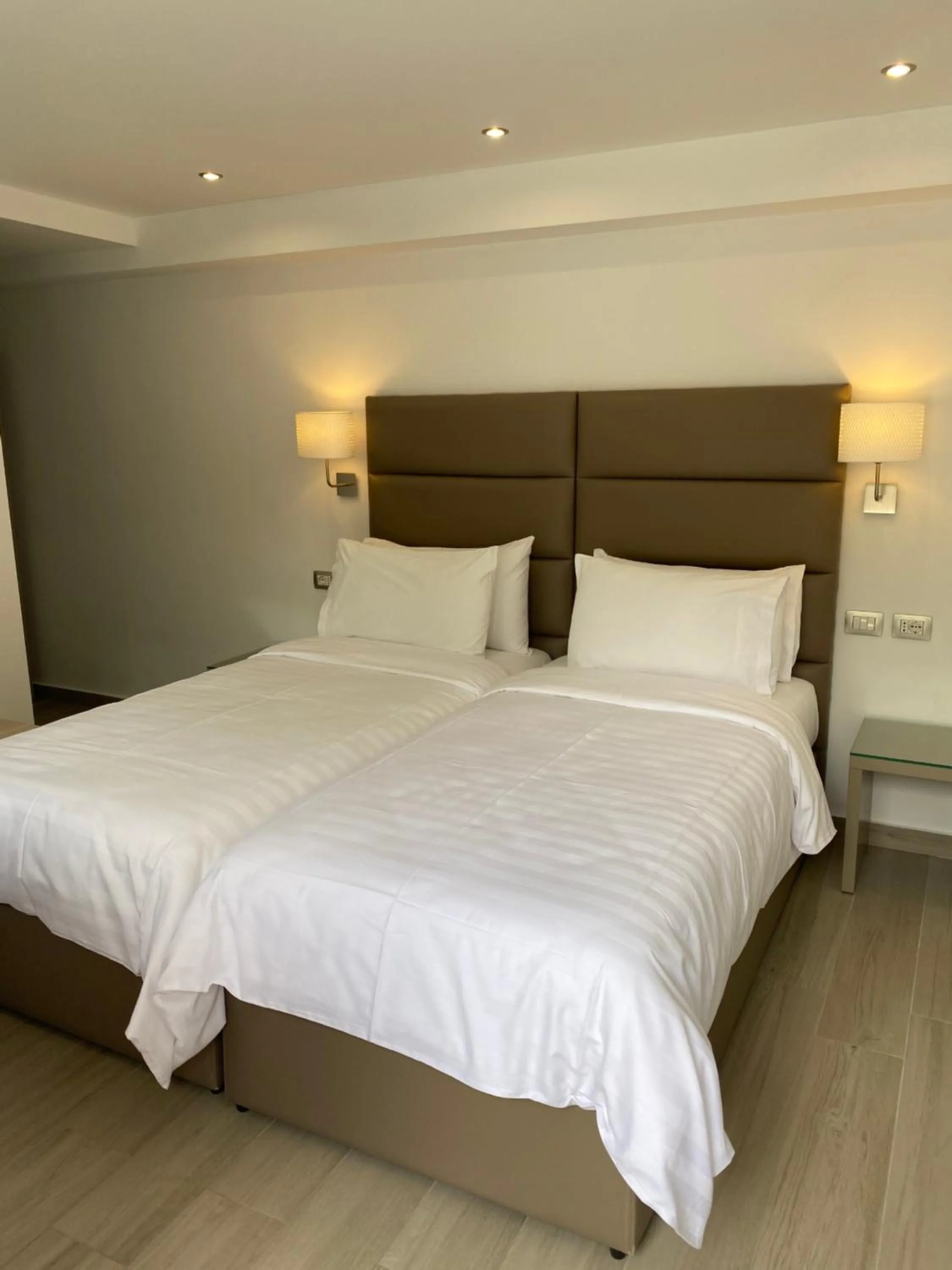 Bed in Golden View Residence