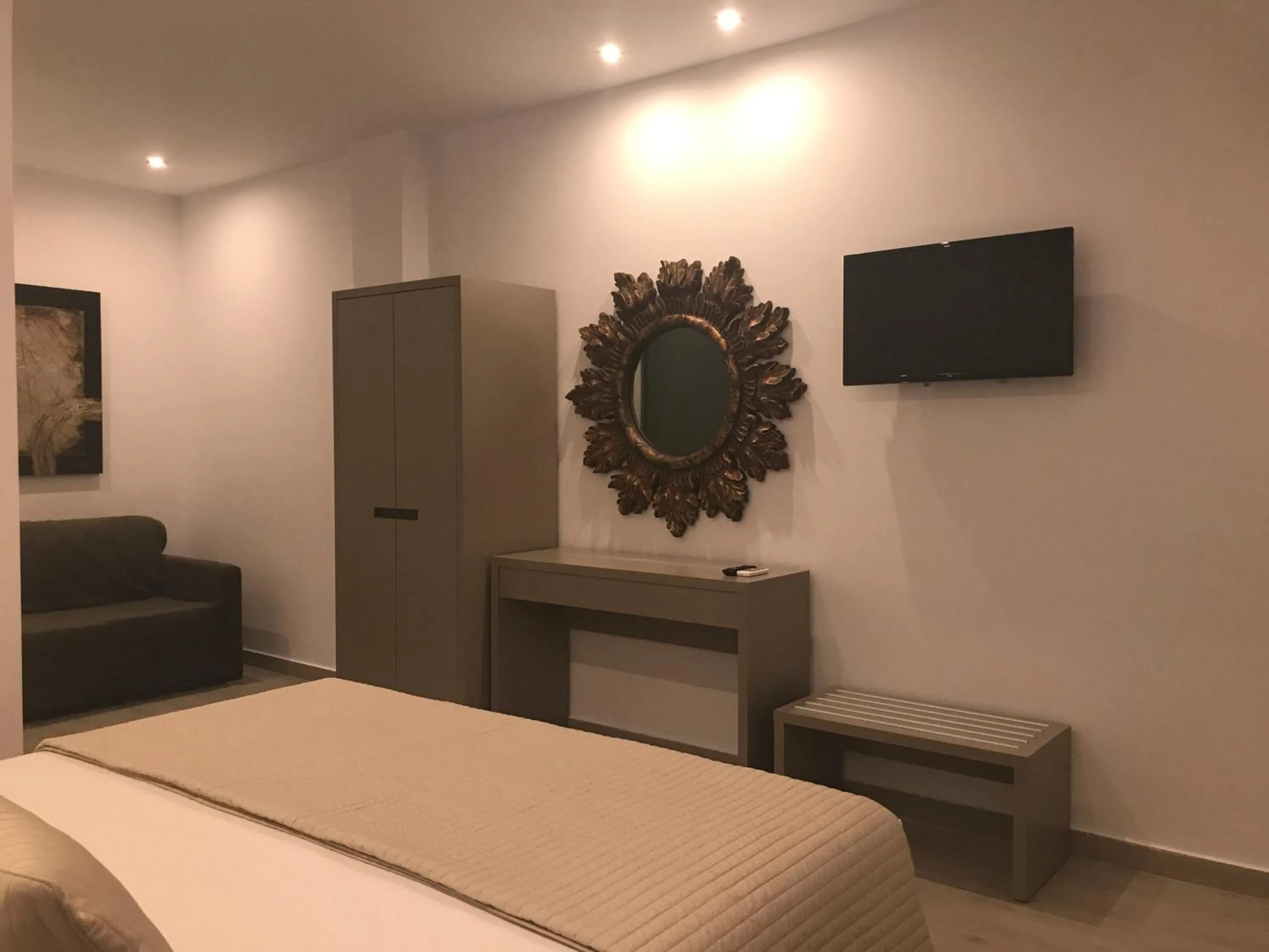 Bed in Golden View Residence