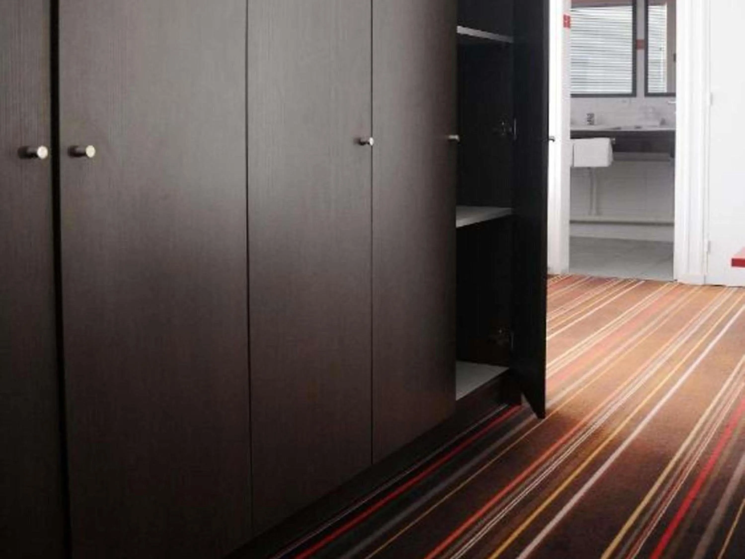 Bedroom in ibis Styles Segre