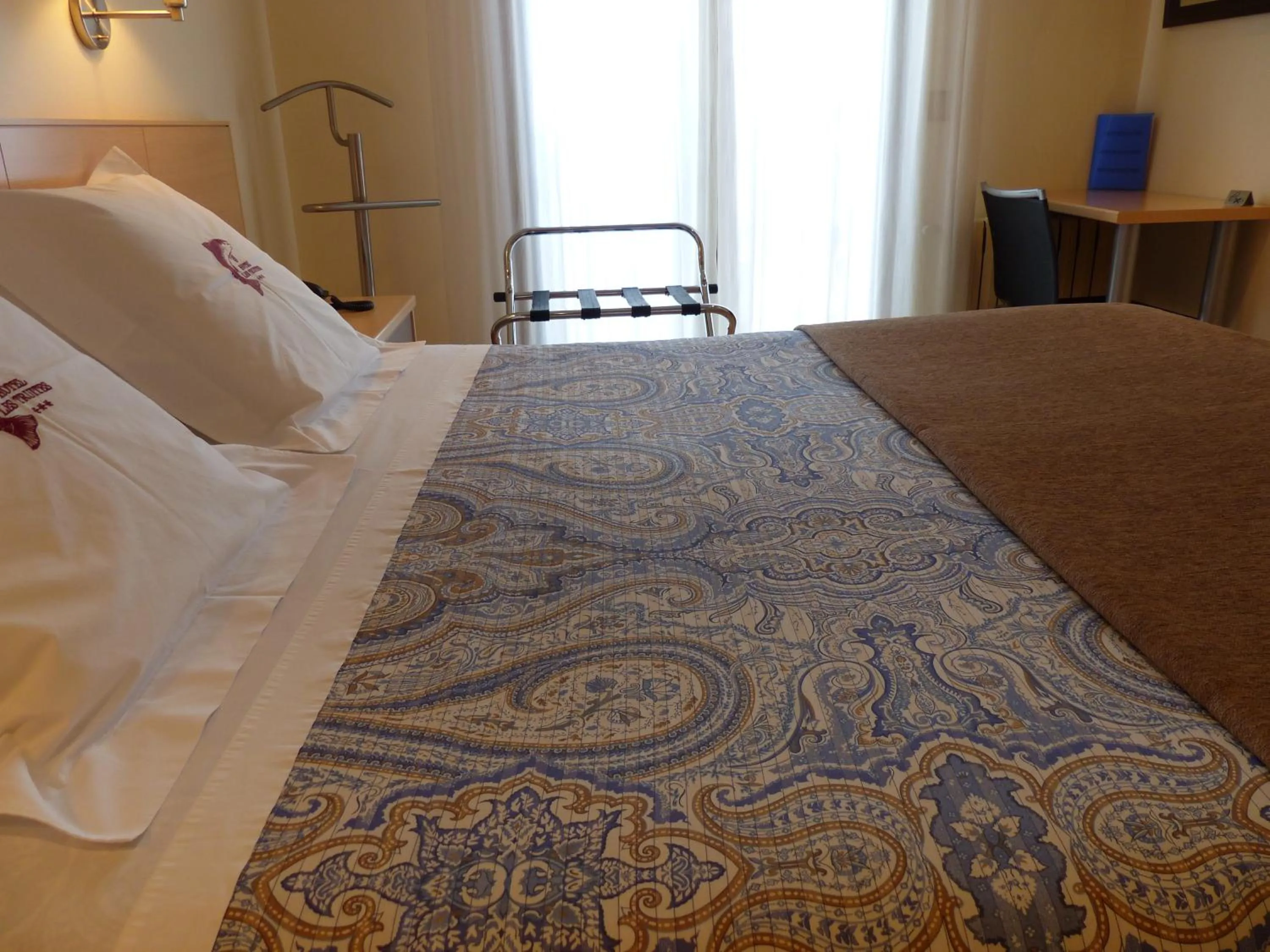 Bed in Hotel Les Truites Adults only