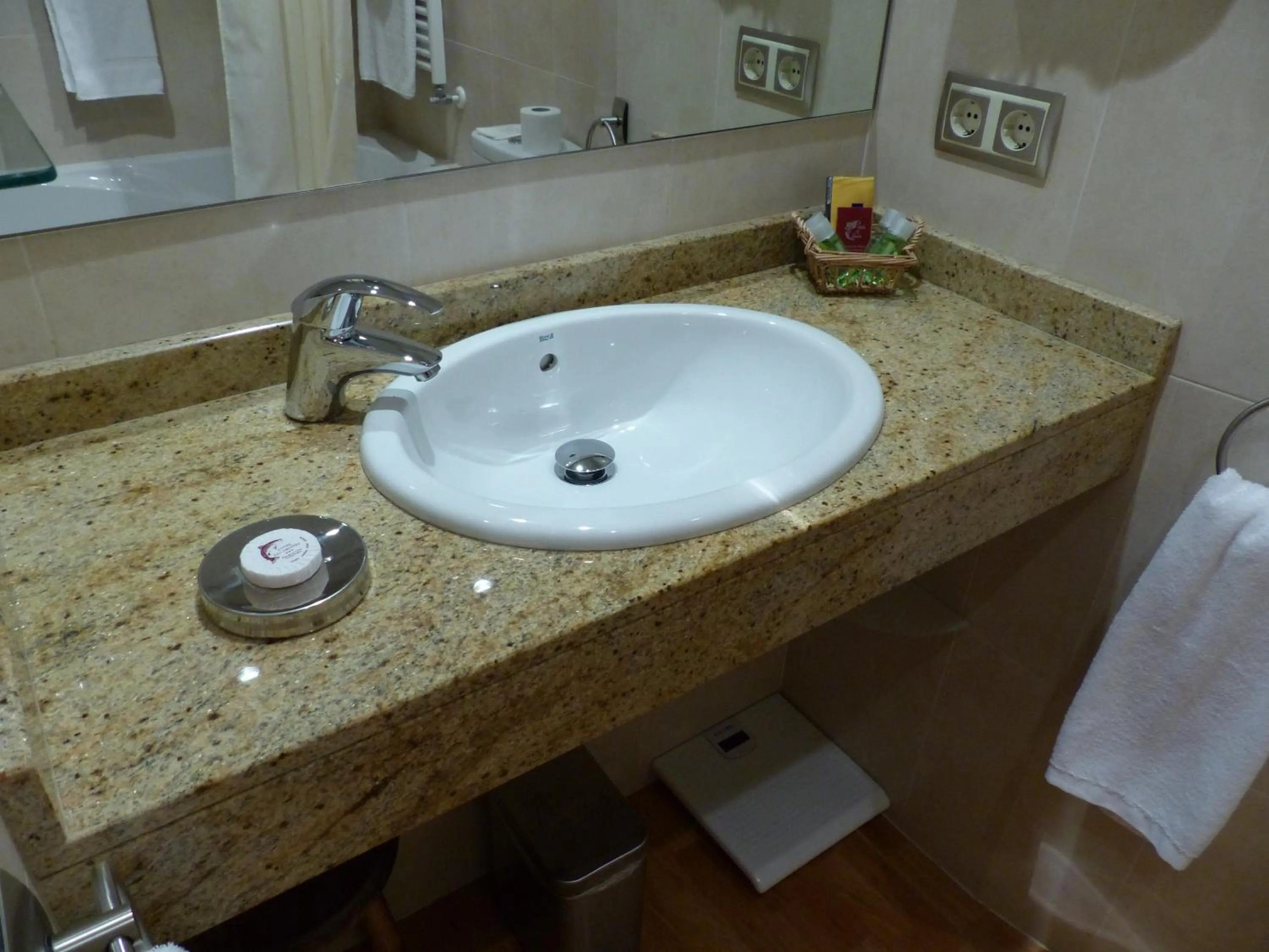 Bathroom in Hotel Les Truites Adults only