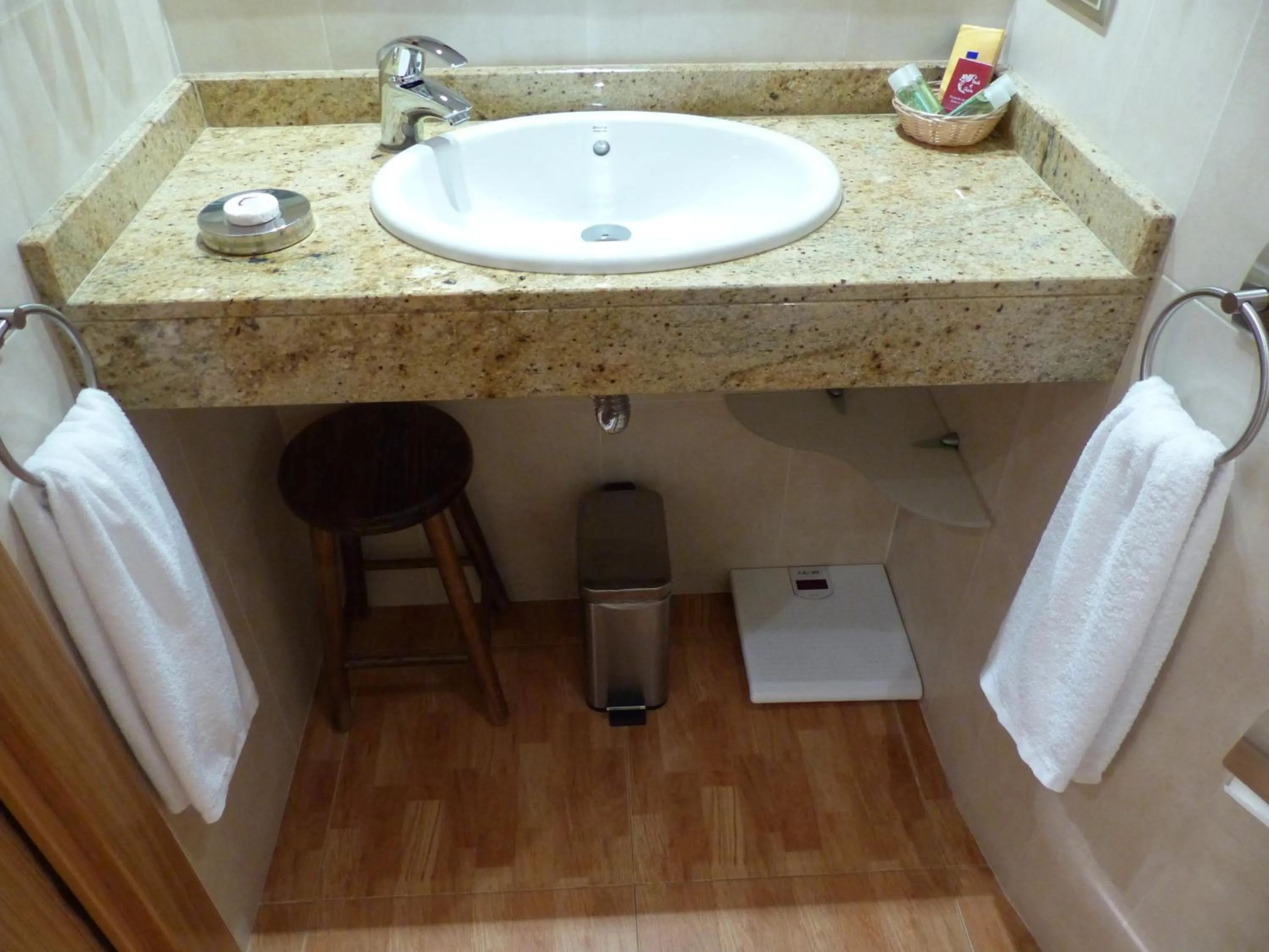 Bathroom in Hotel Les Truites Adults only