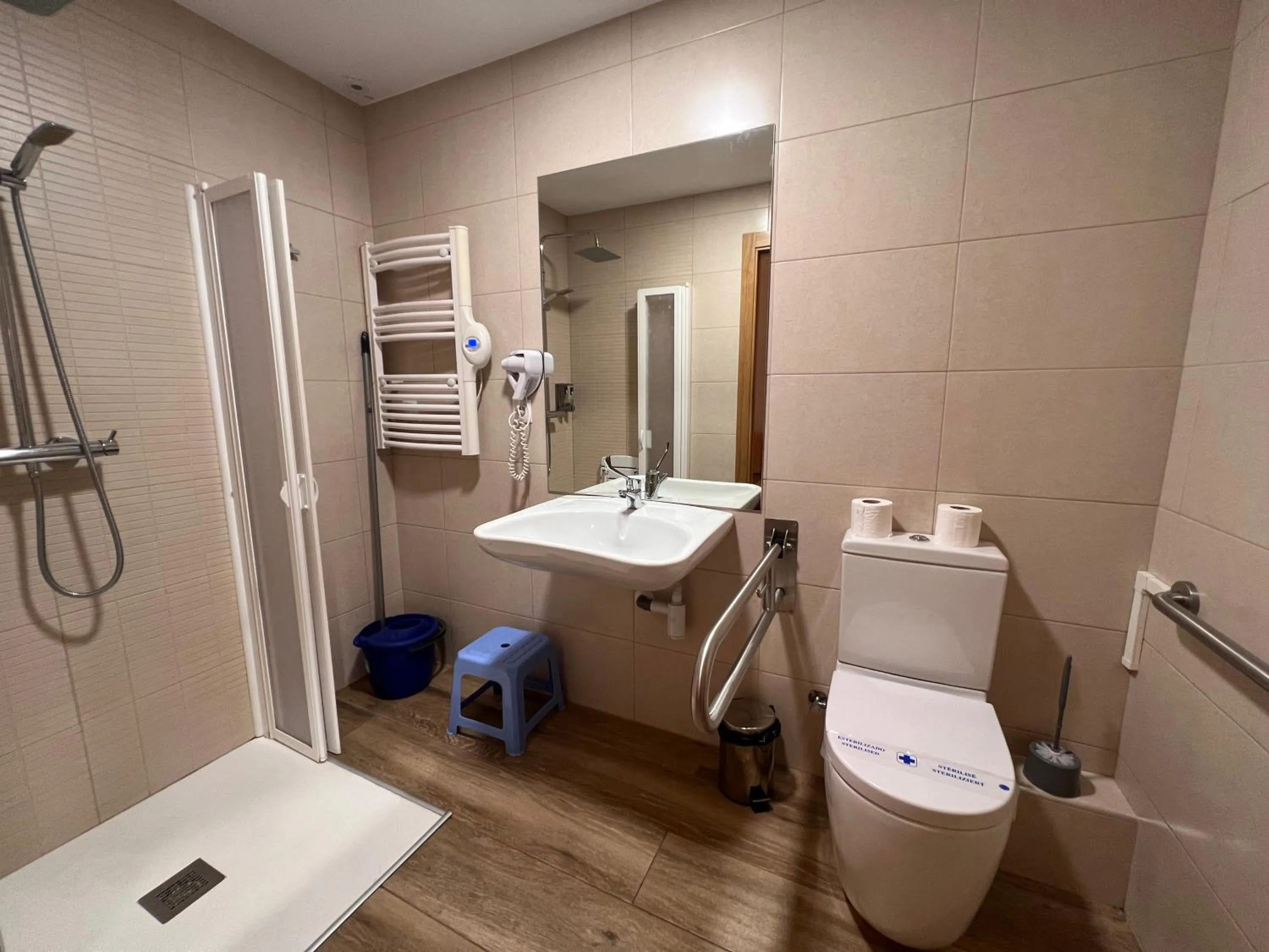 Shower in Frontera Blanca