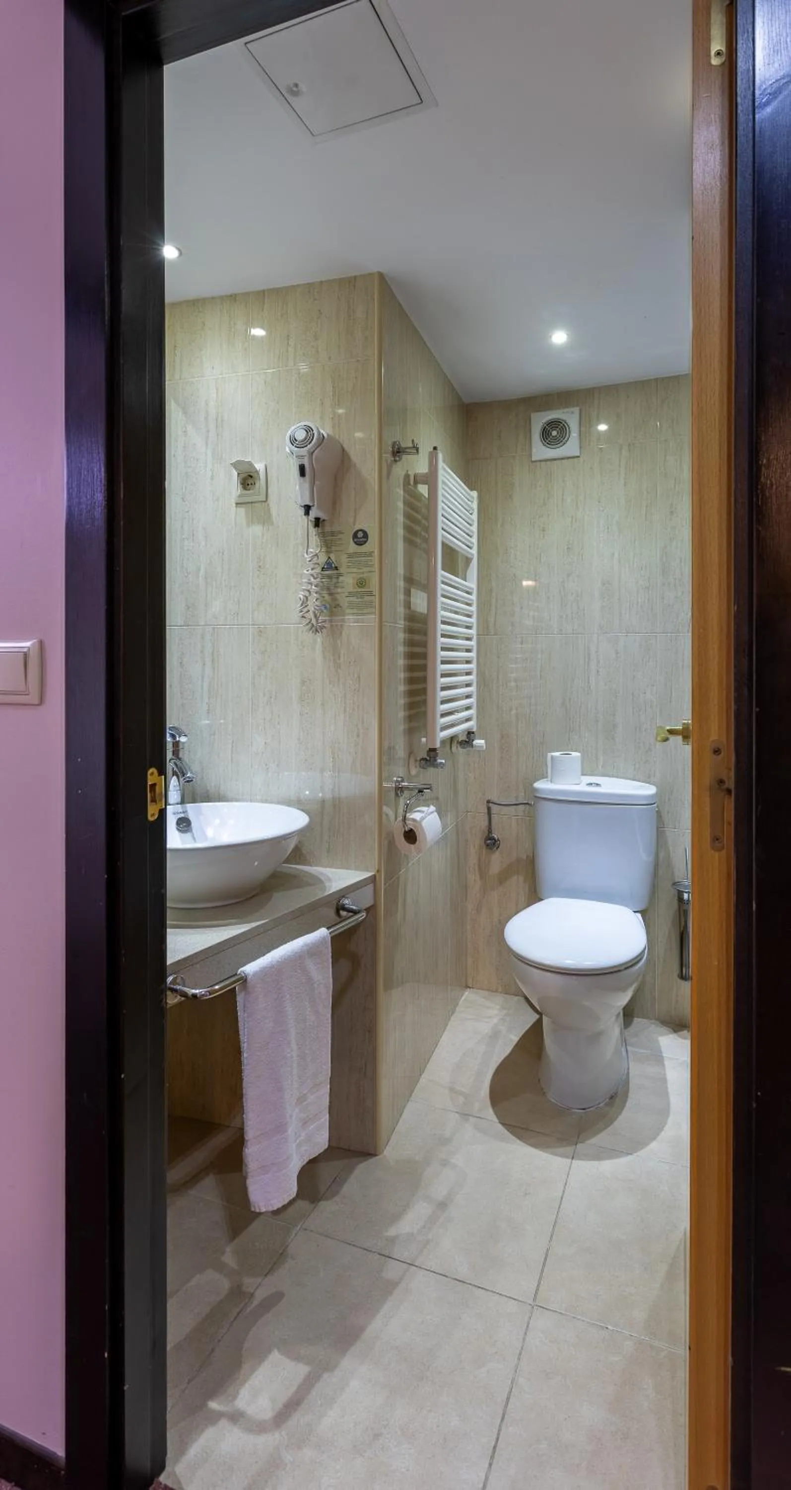 Photo of the whole room in Hotel Micolau