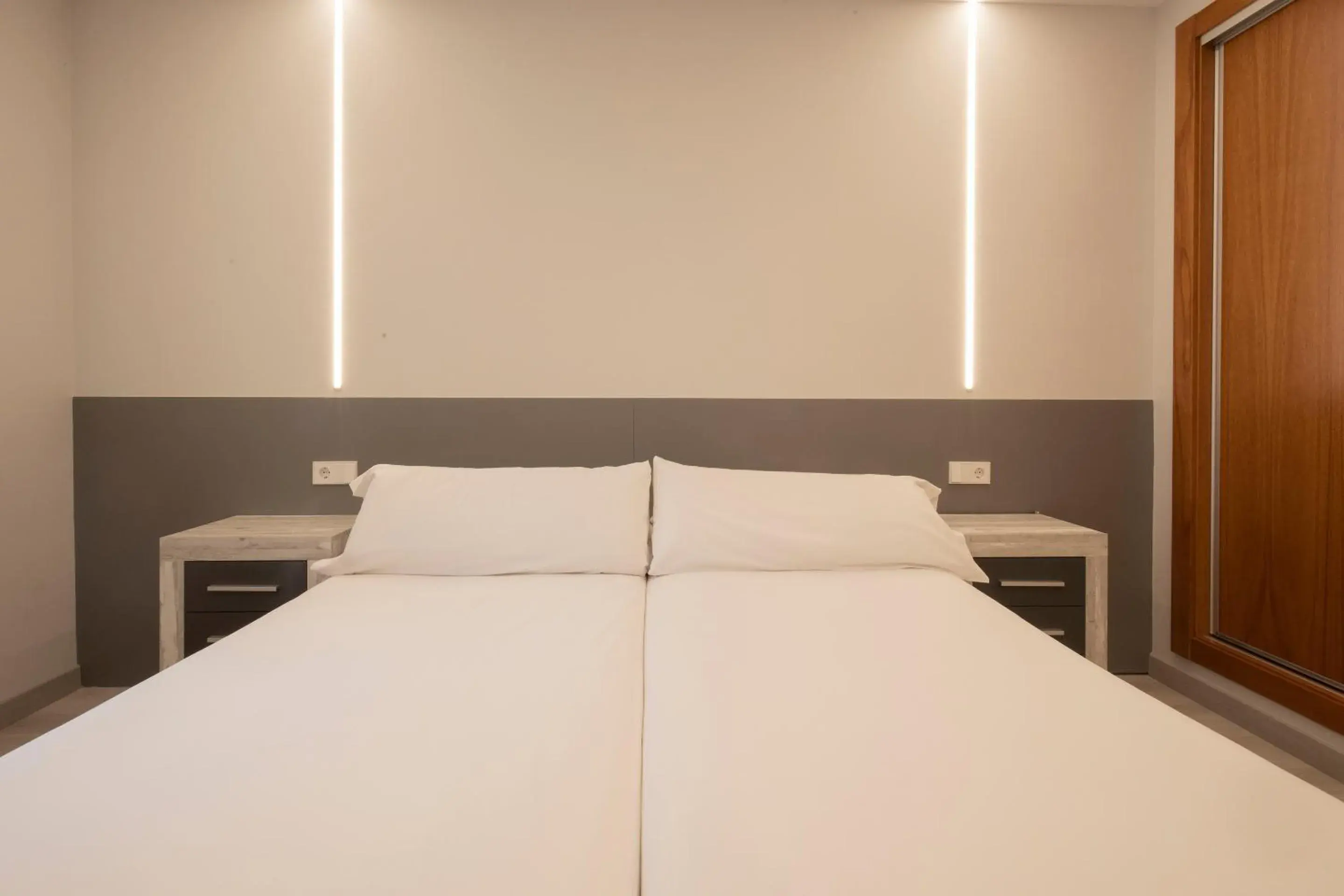 Bedroom, Bed in Hotel Oros by Nexta Bedroom, Bed in Hotel Oros by Nexta