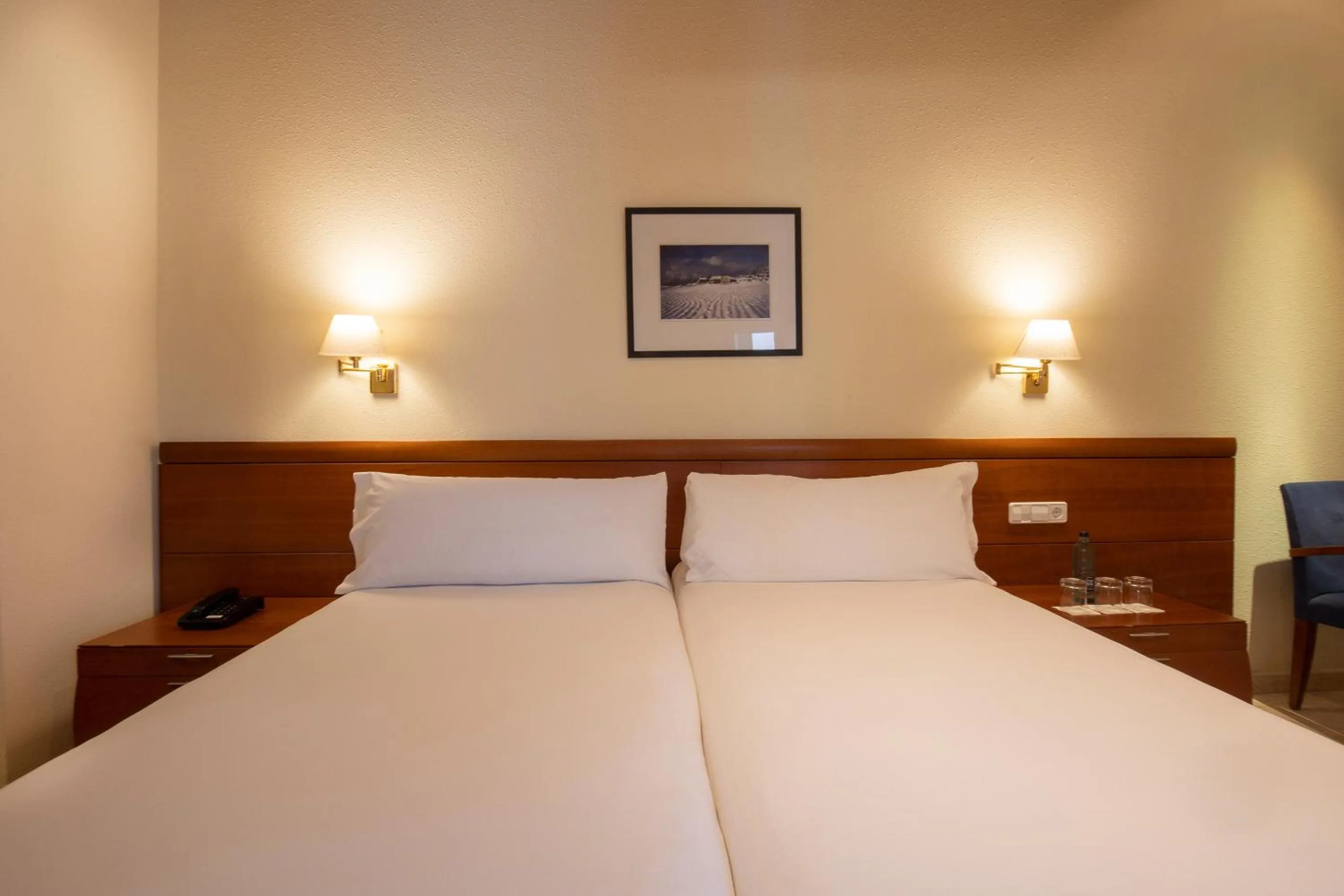 Bedroom, Bed in Hotel Oros by Nexta