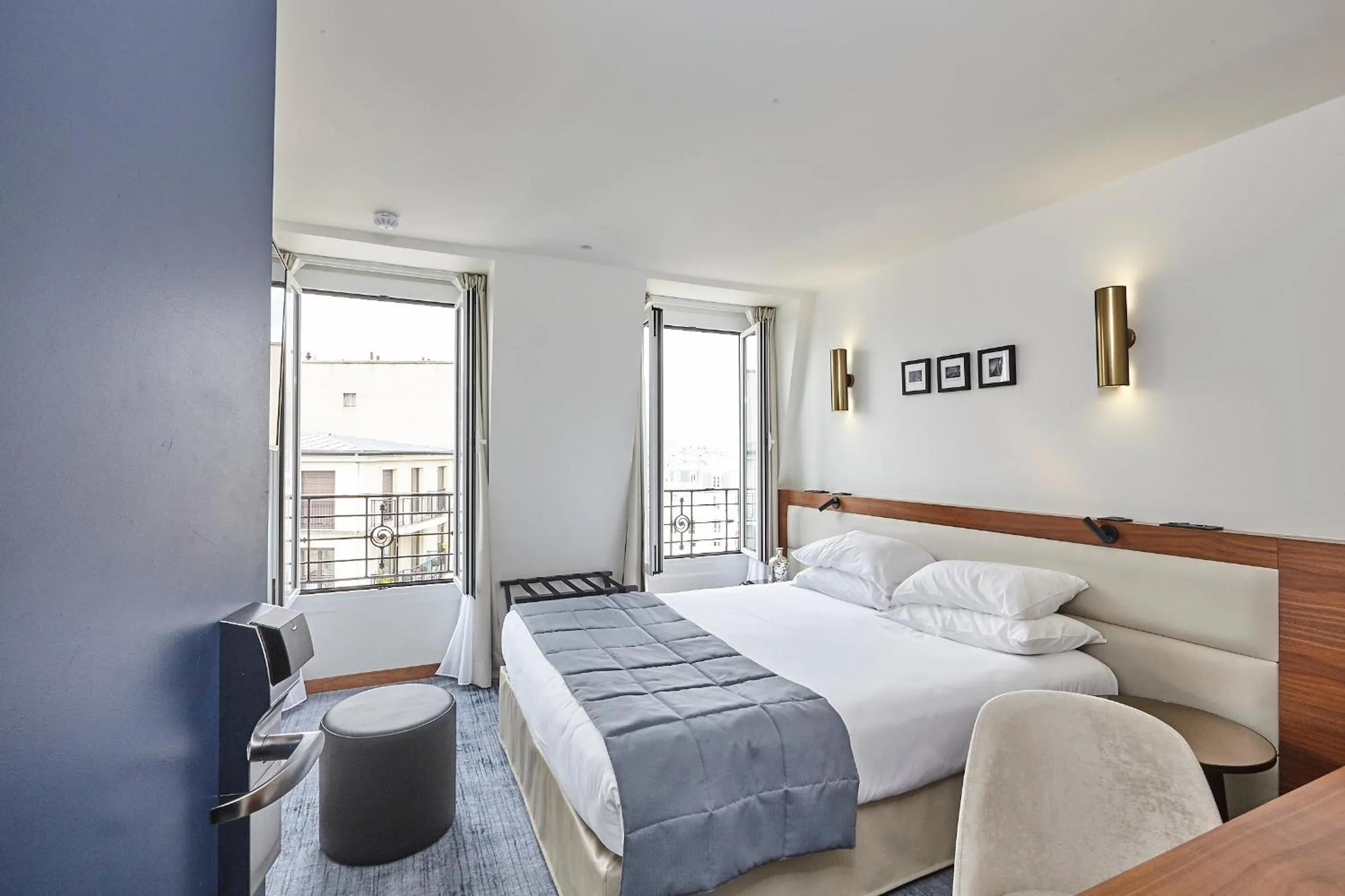 Photo of the whole room, Bed in Hotel Royal Phare