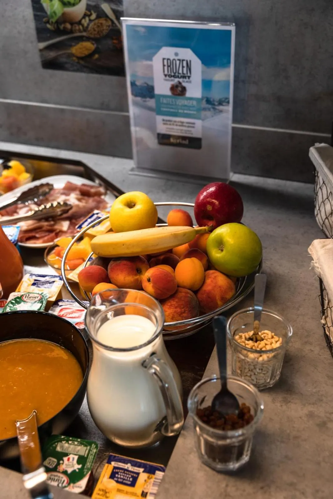 Buffet breakfast in Kyriad Chateauroux