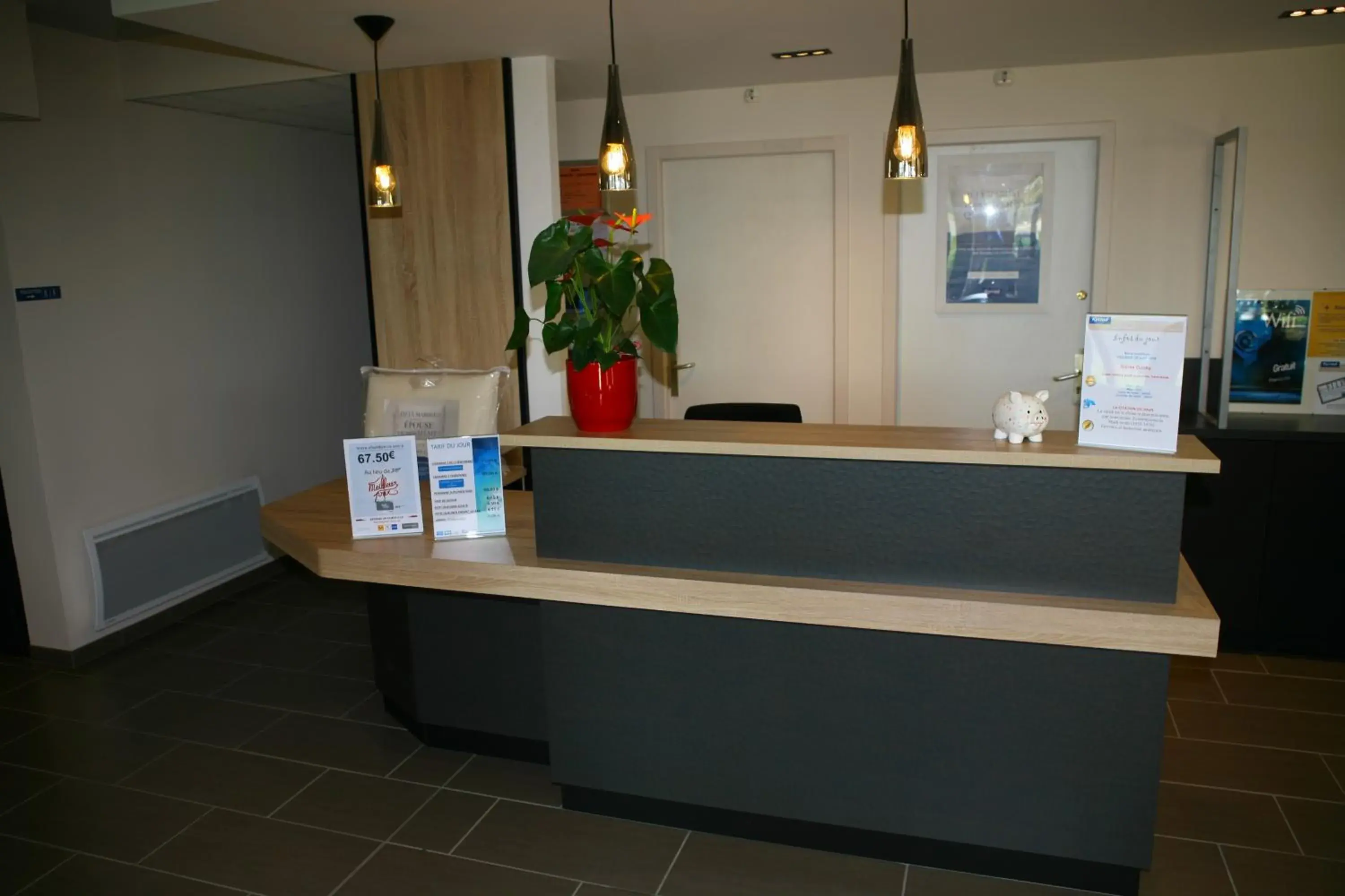 Lobby or reception in Kyriad Chateauroux Lobby or reception in Kyriad Chateauroux
