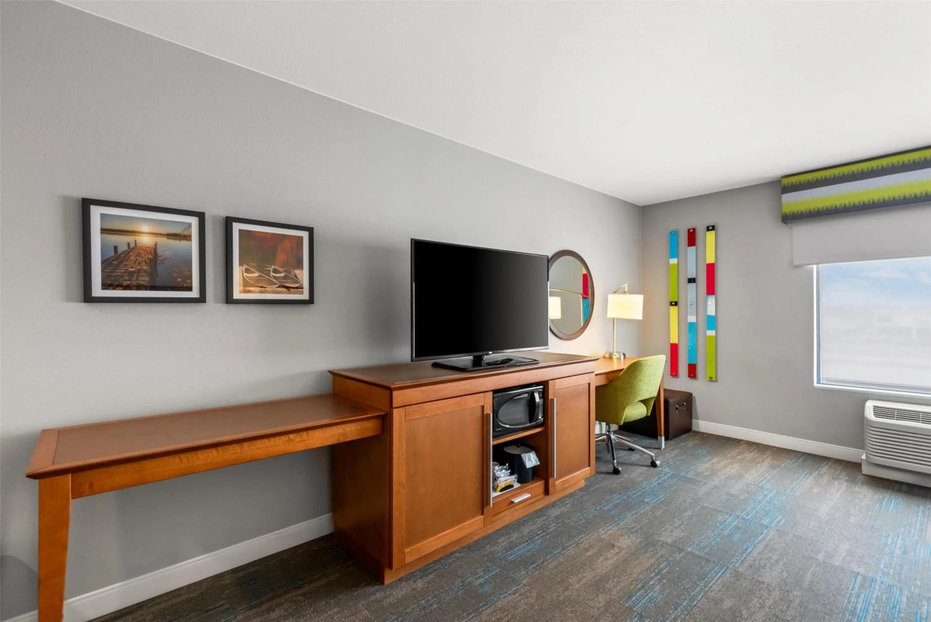 Bedroom in Hampton Inn Fond du Lac