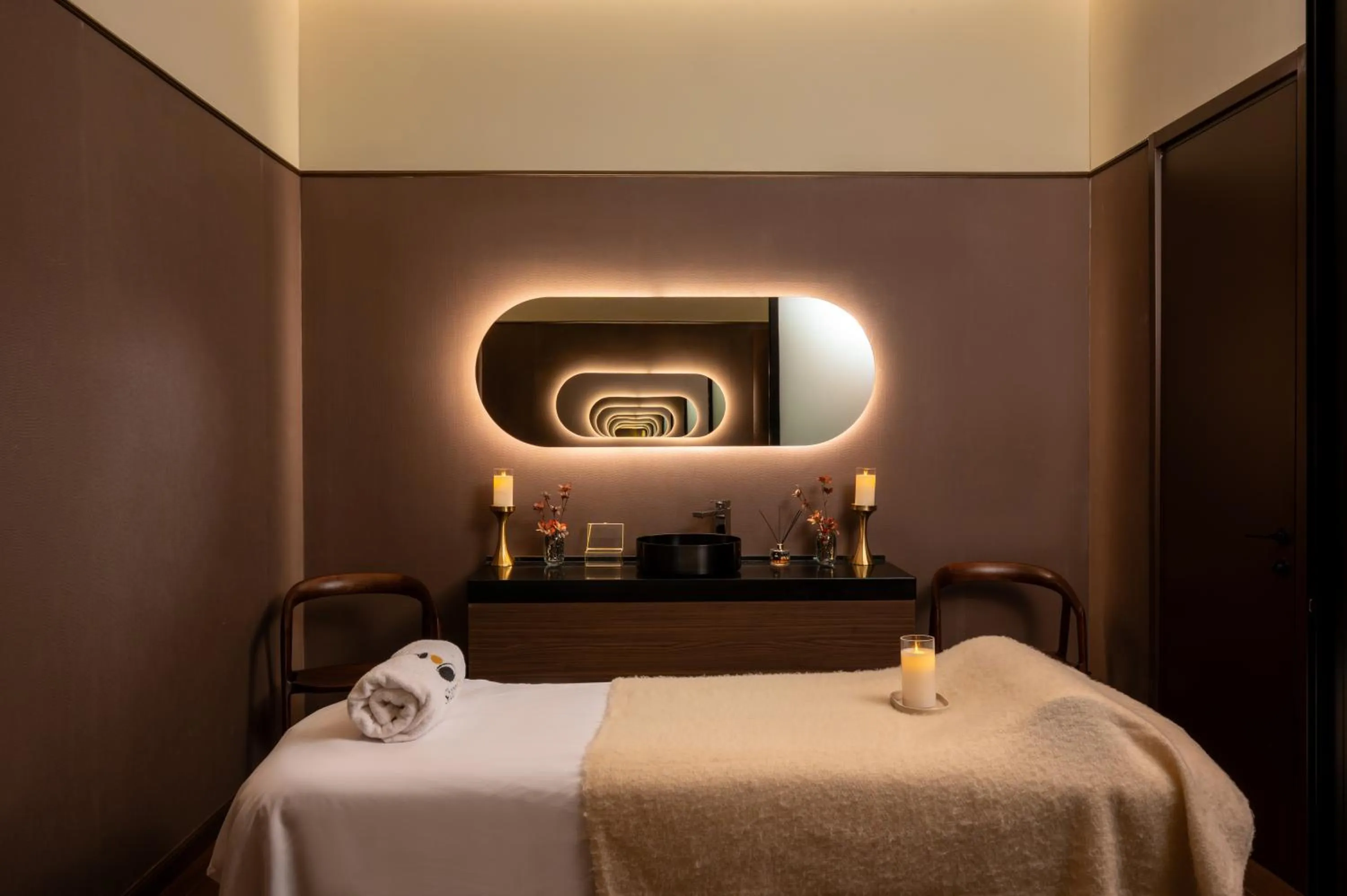Spa and wellness centre/facilities, Bed in Leonardo Plaza City Tower Tel Aviv