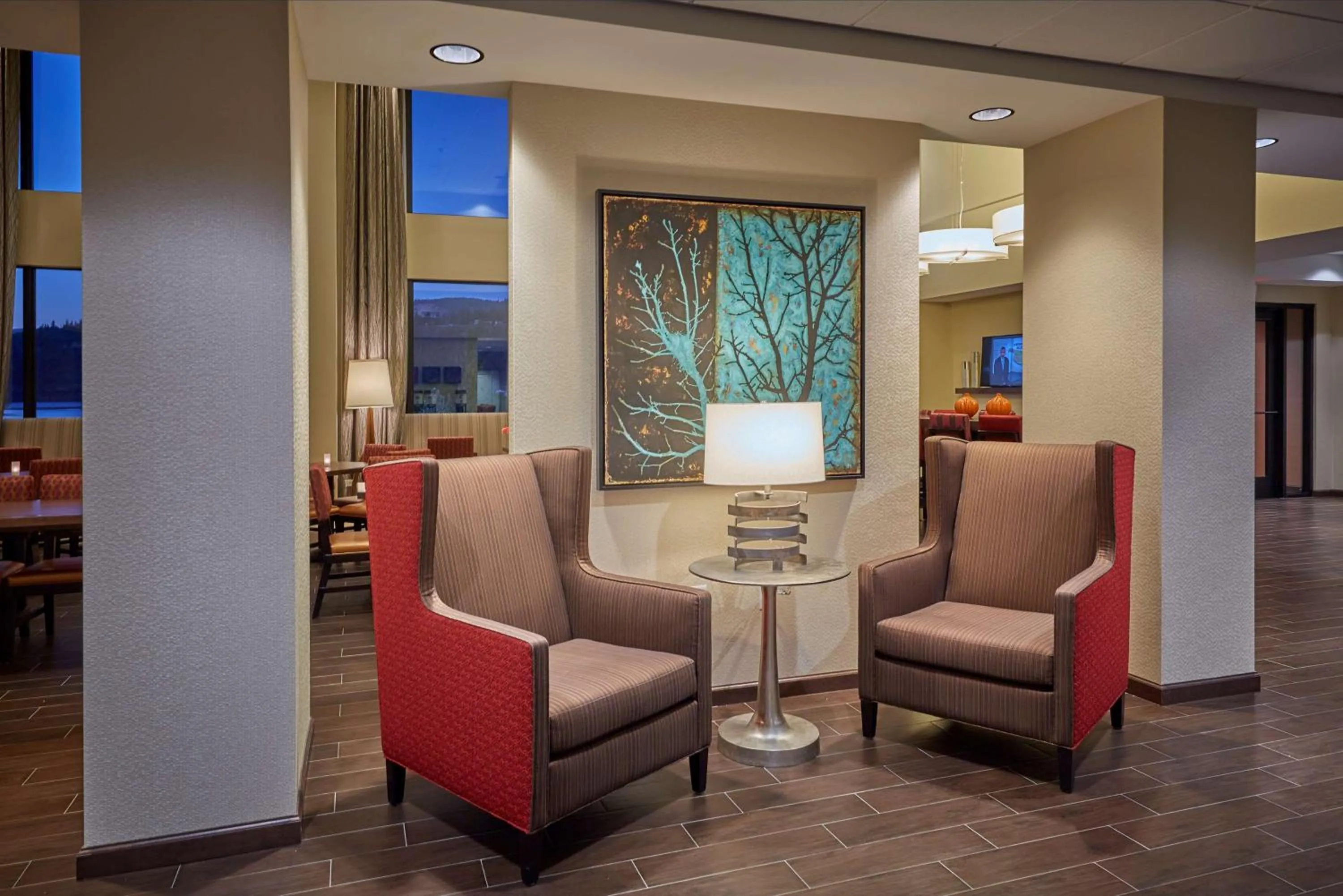 Lobby or reception in Hampton Inn & Suites Hood River