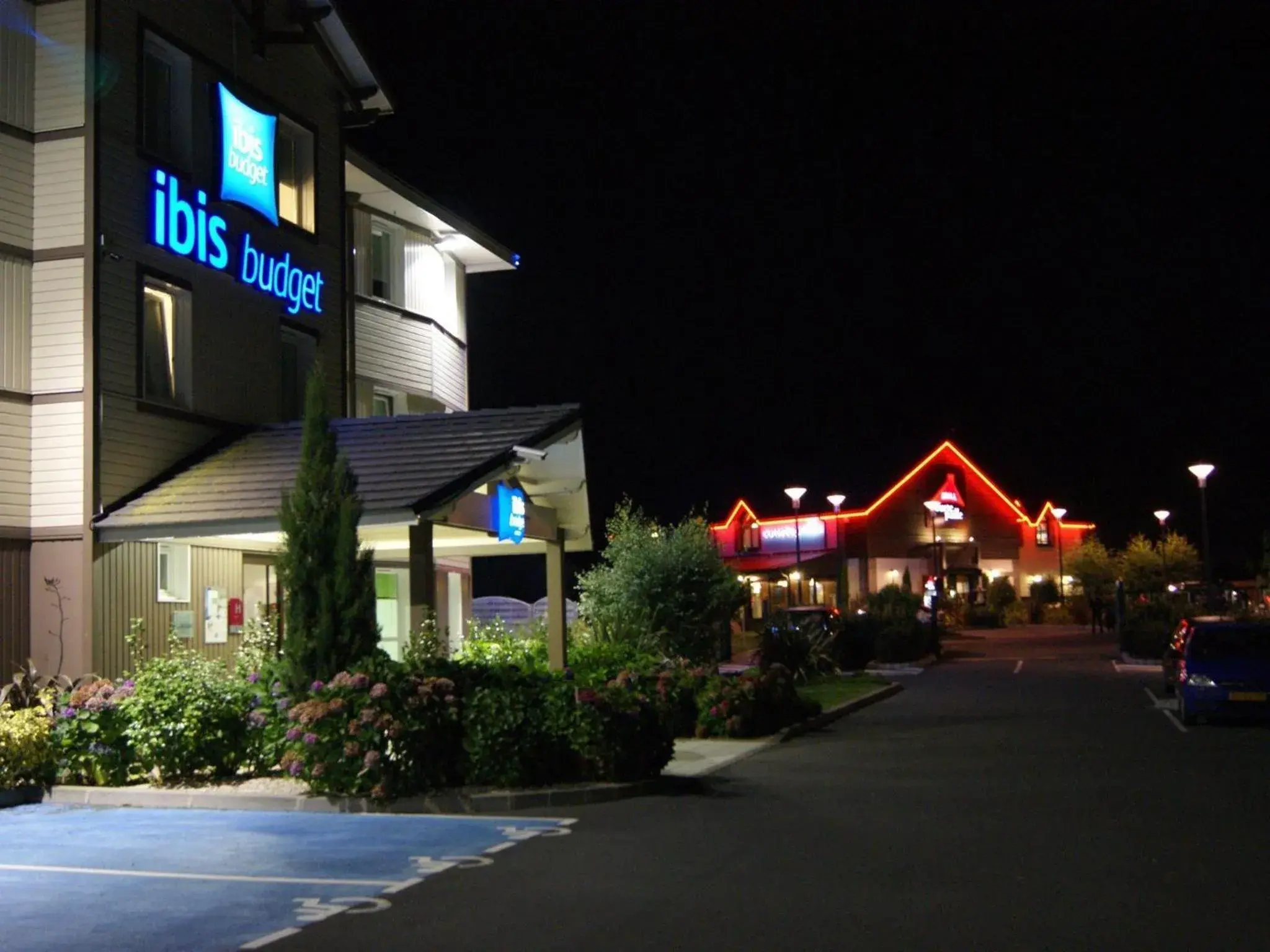 Restaurant/places to eat in Ibis Budget Bayeux Restaurant/places to eat in Ibis Budget Bayeux