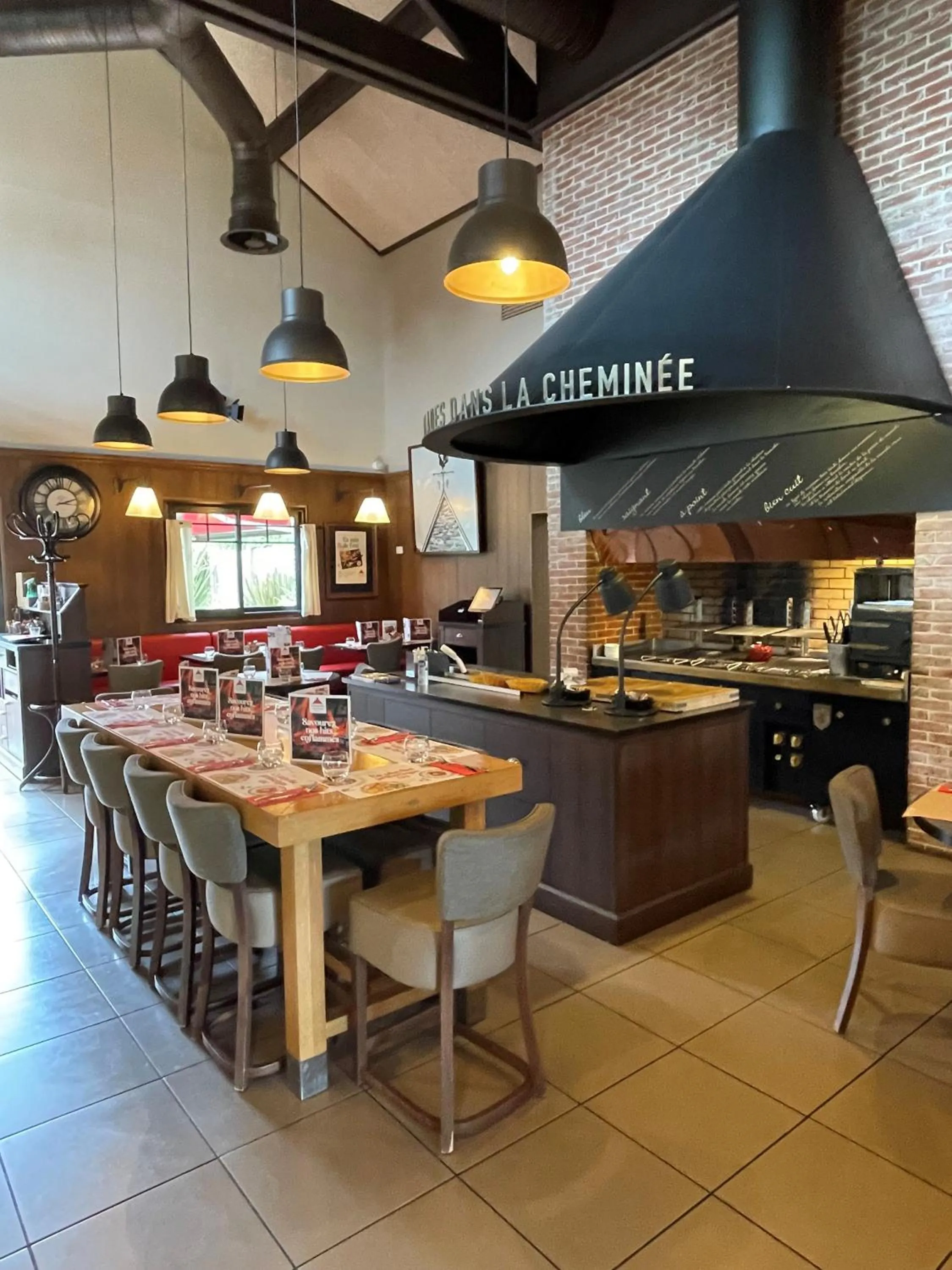 Restaurant/places to eat in Ibis Budget Bayeux