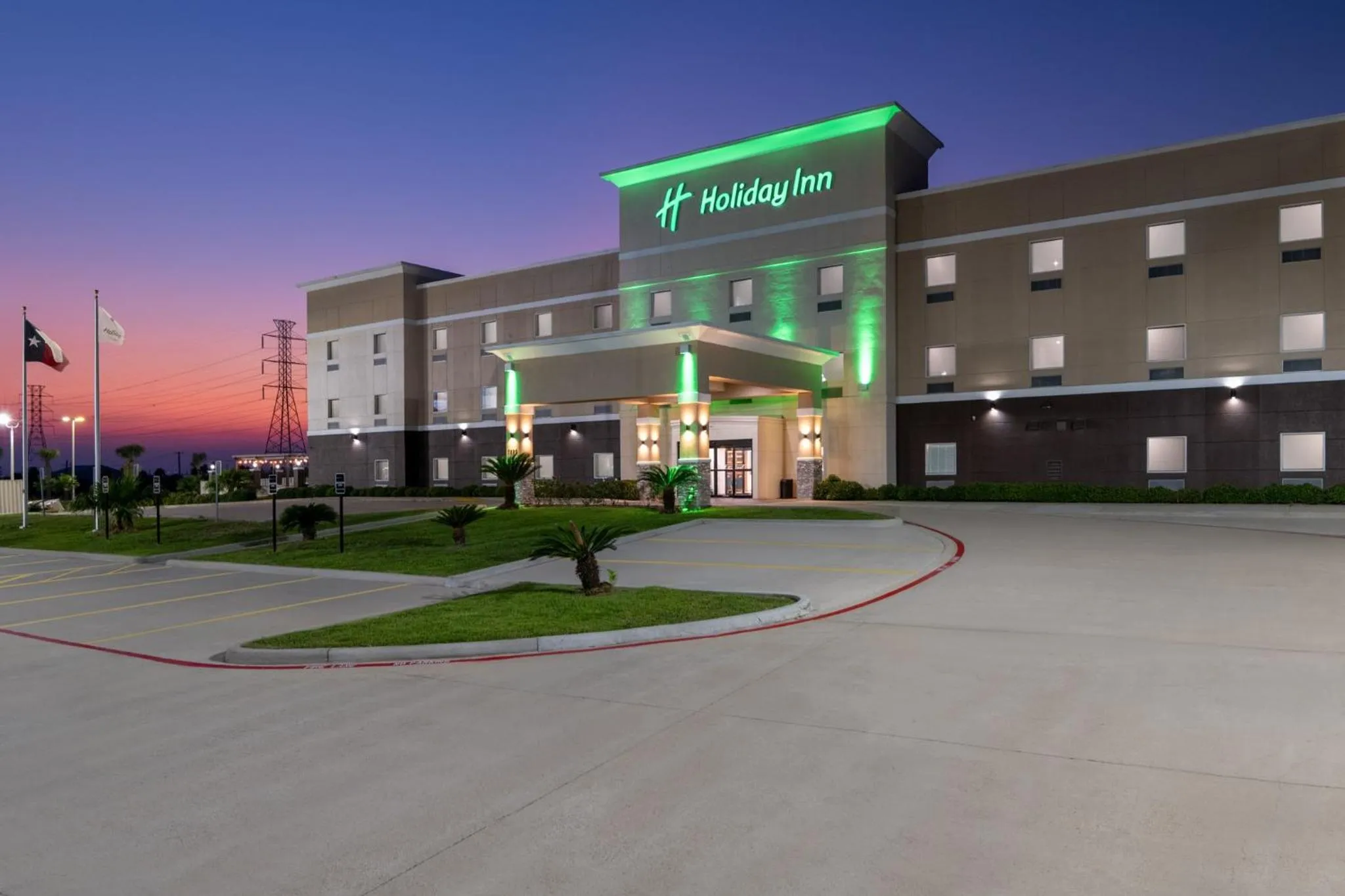 Property building in Galveston Inn & Suites Hotel