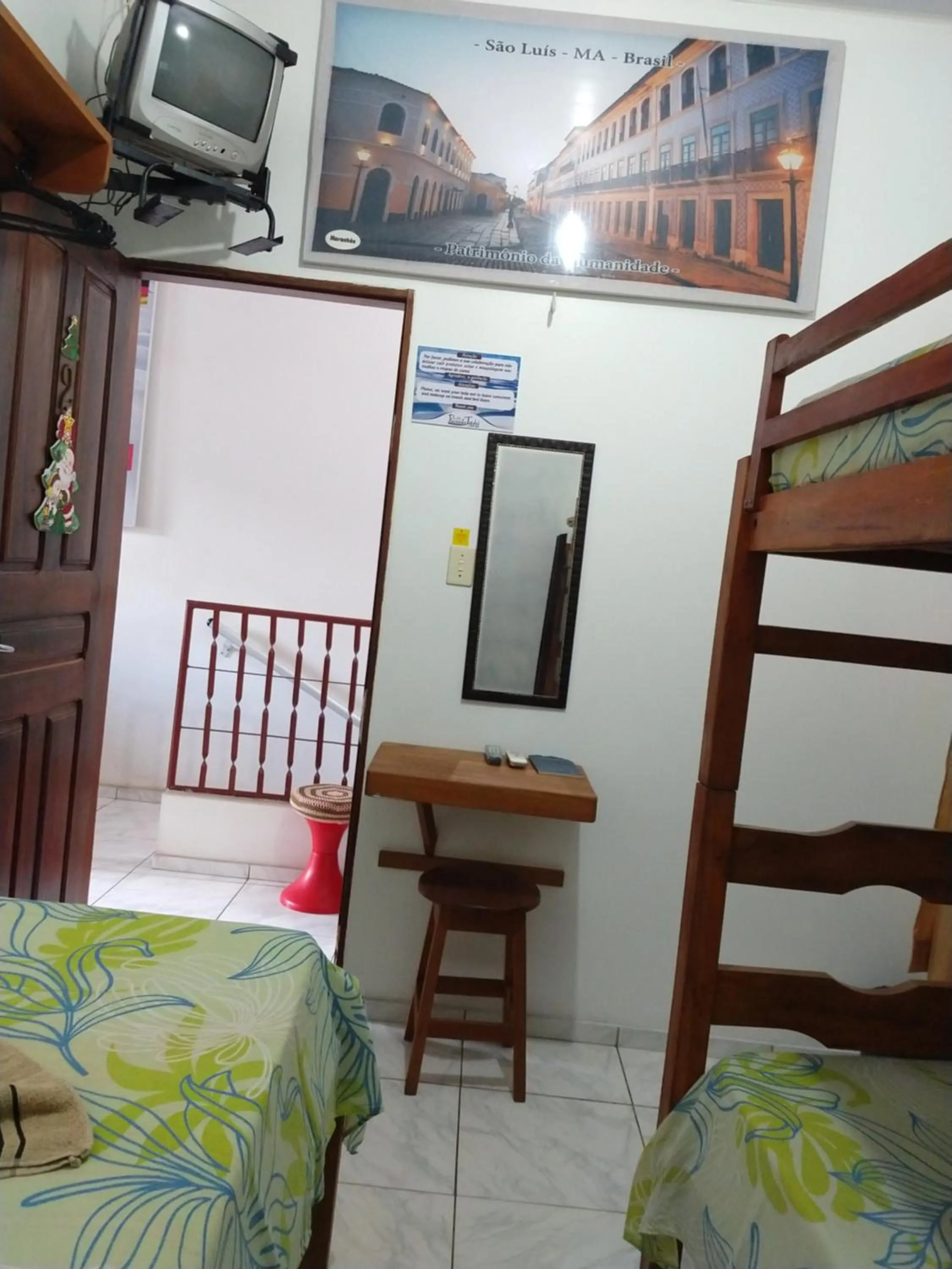 Photo of the whole room, Bed in Pousada Jatobá
