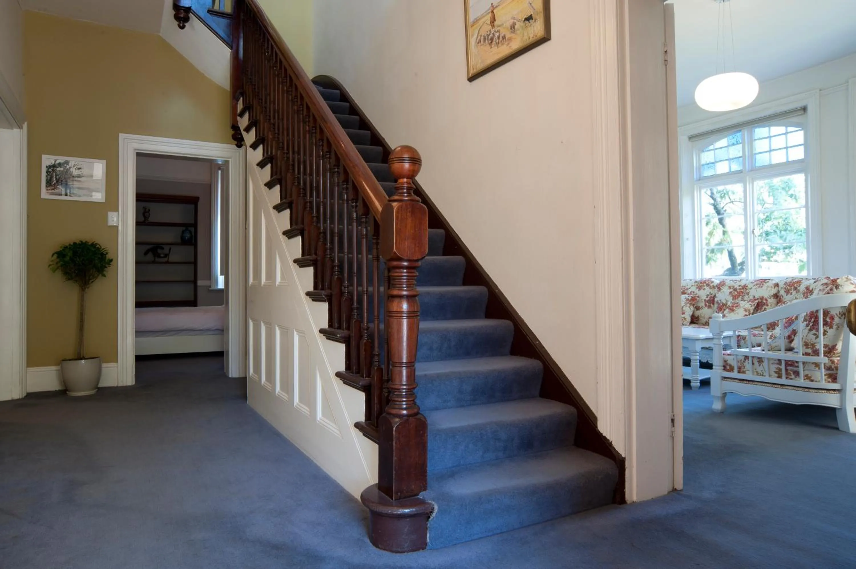 Day in Lowena Cafe and Accommodation