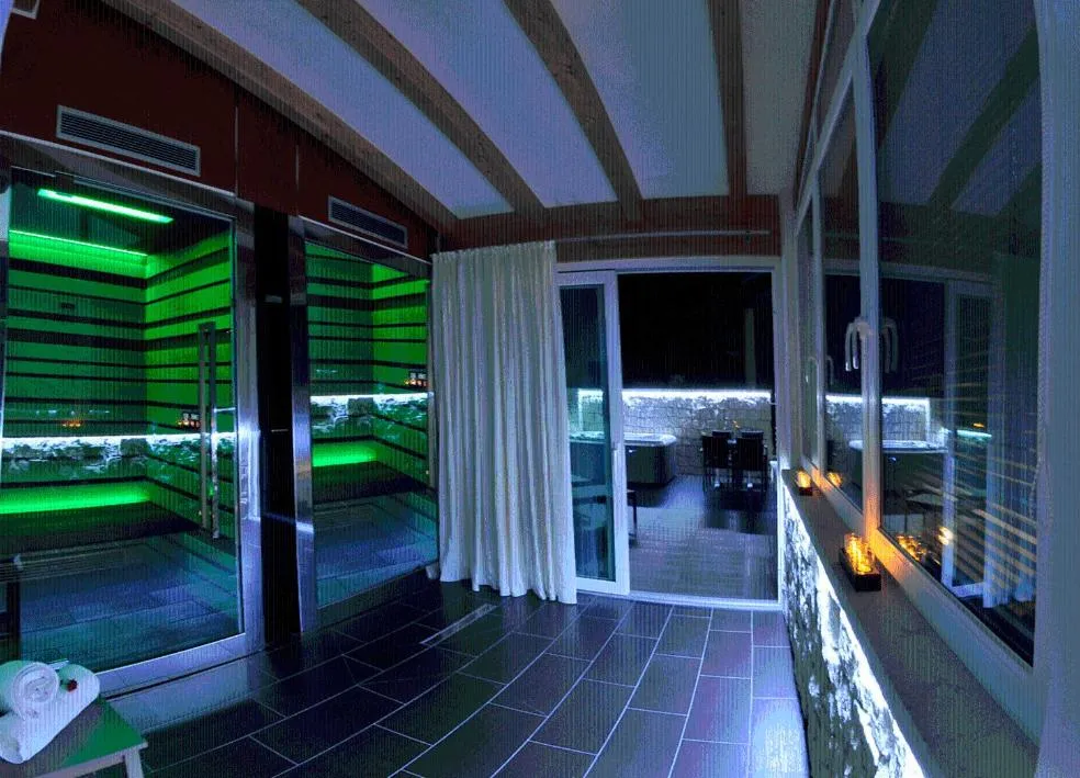 Spa and wellness centre/facilities in Albergo Alla Torre