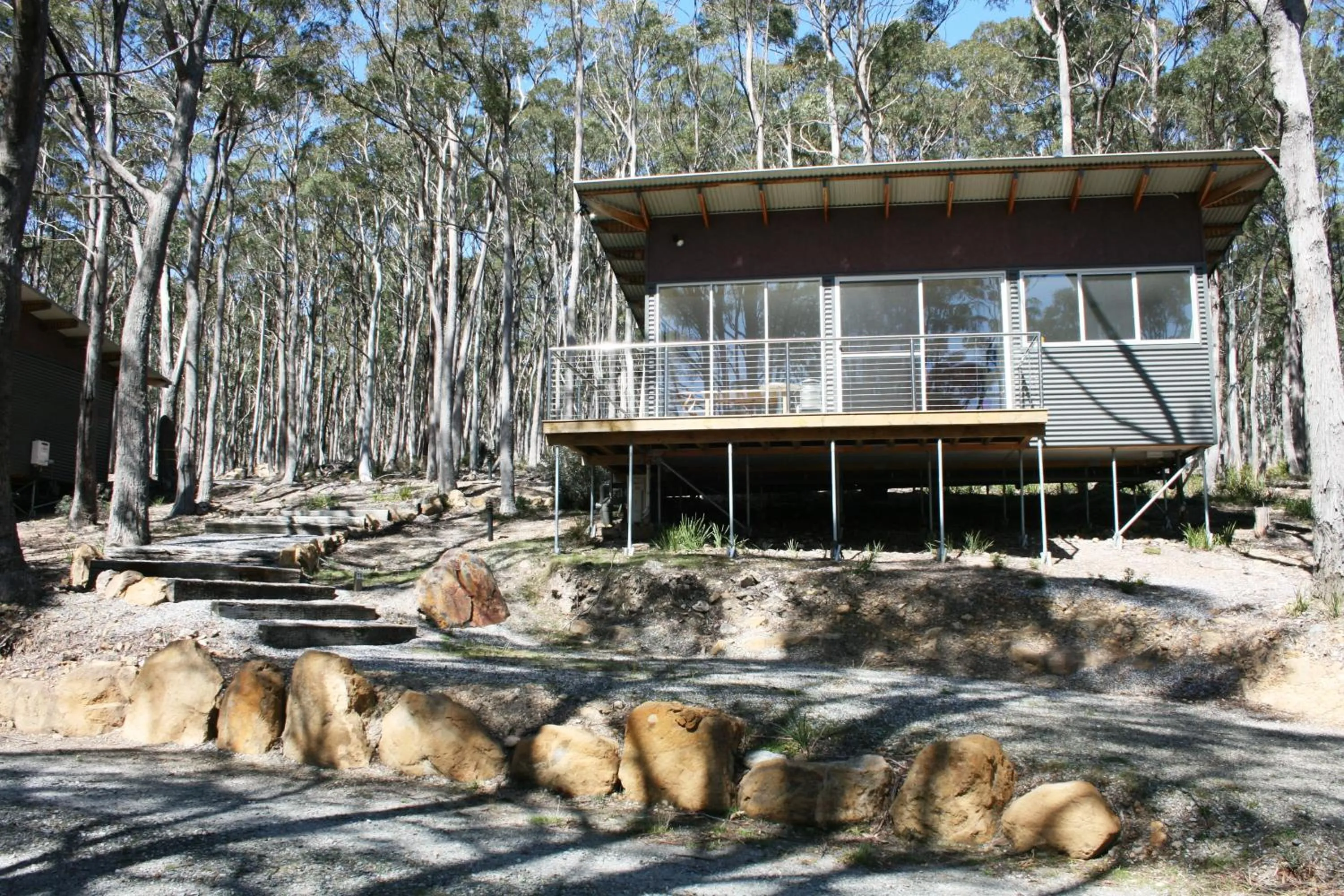 Facade/entrance in Craggy Peaks Wilderness Cabins