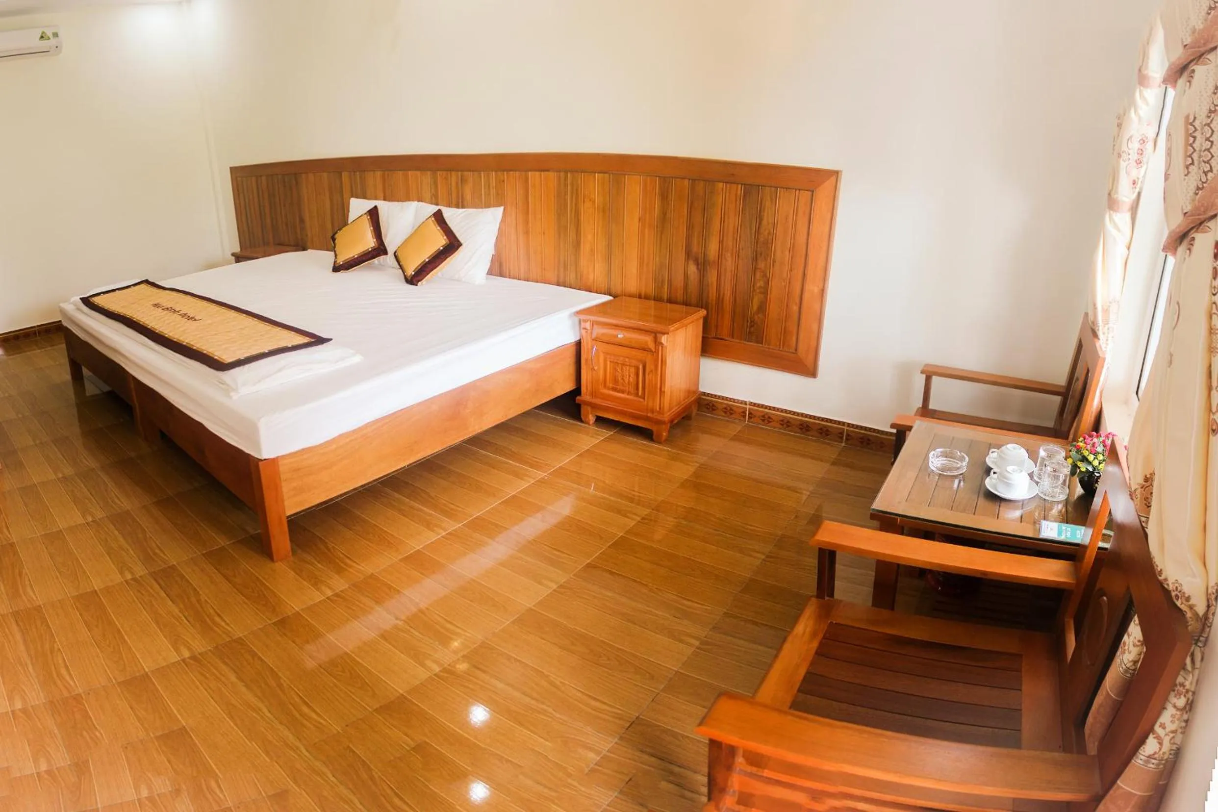 Photo of the whole room, Bed in Hoa Binh Hotel